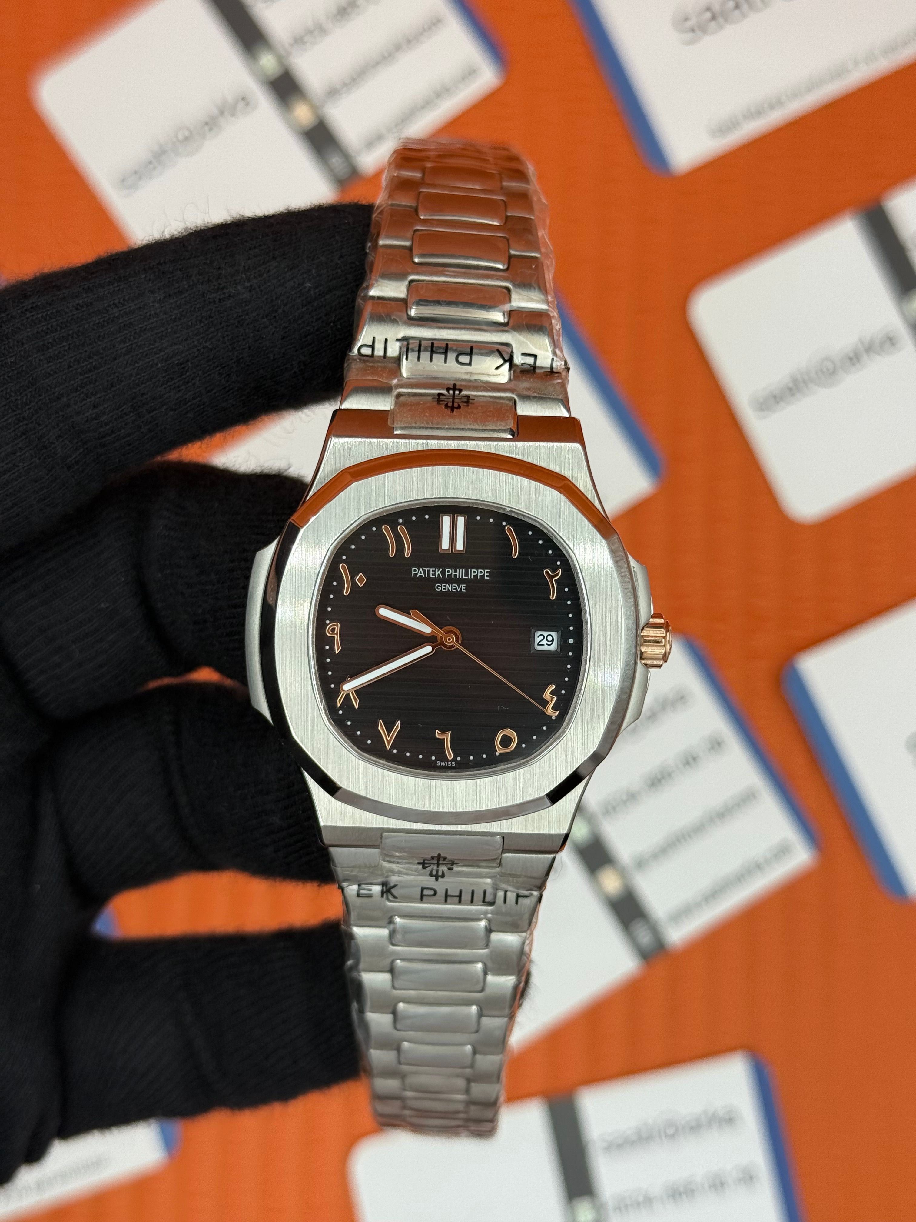 PATEK PHILIPPE NAUTİLUS SİYAH ARAPÇA İNDEX SİLVER KASA-KORDON