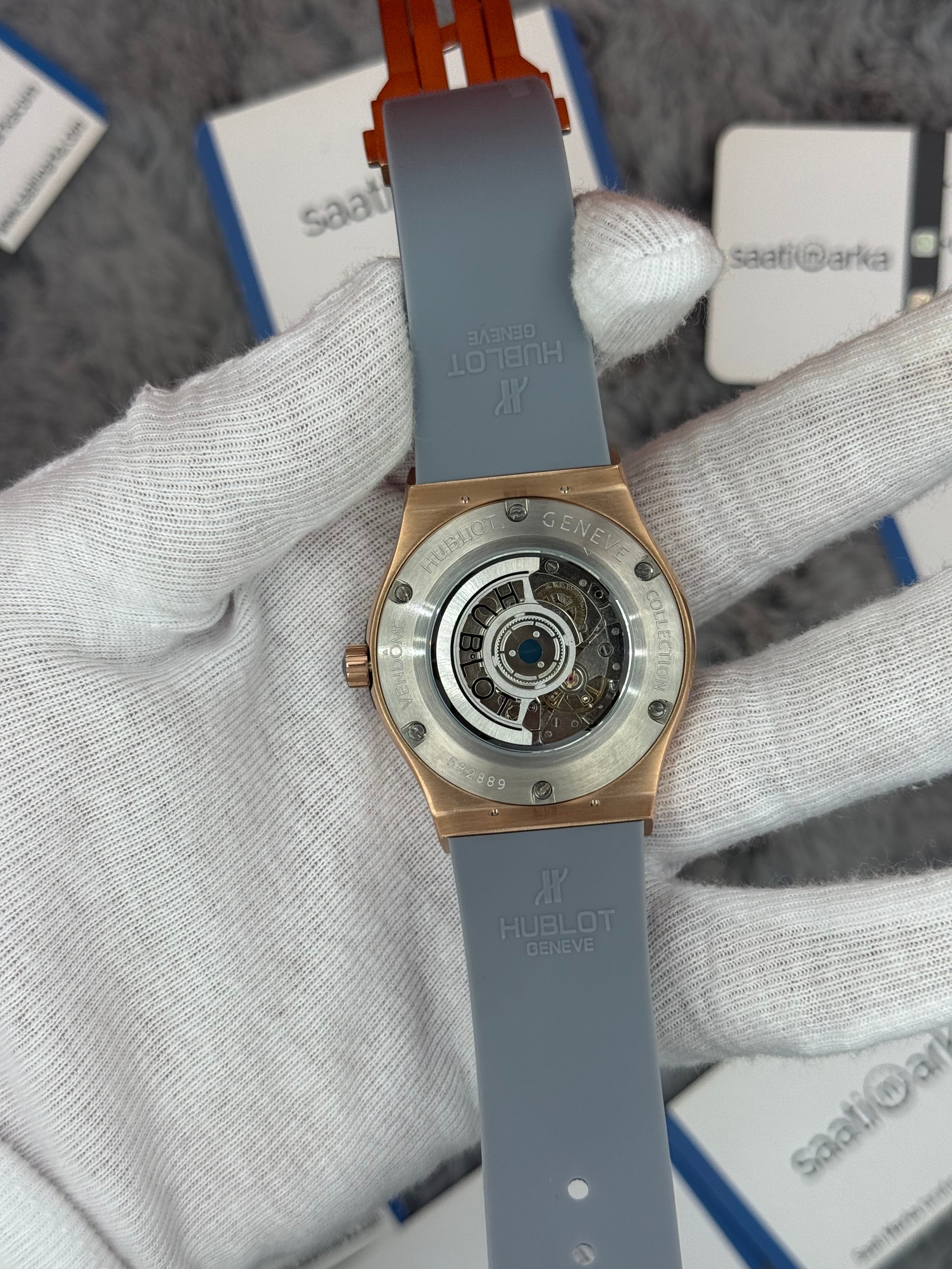 HUBLOT vendome 41mm rose kasa gri kadran gri kauçuk kordon erkek kol saati