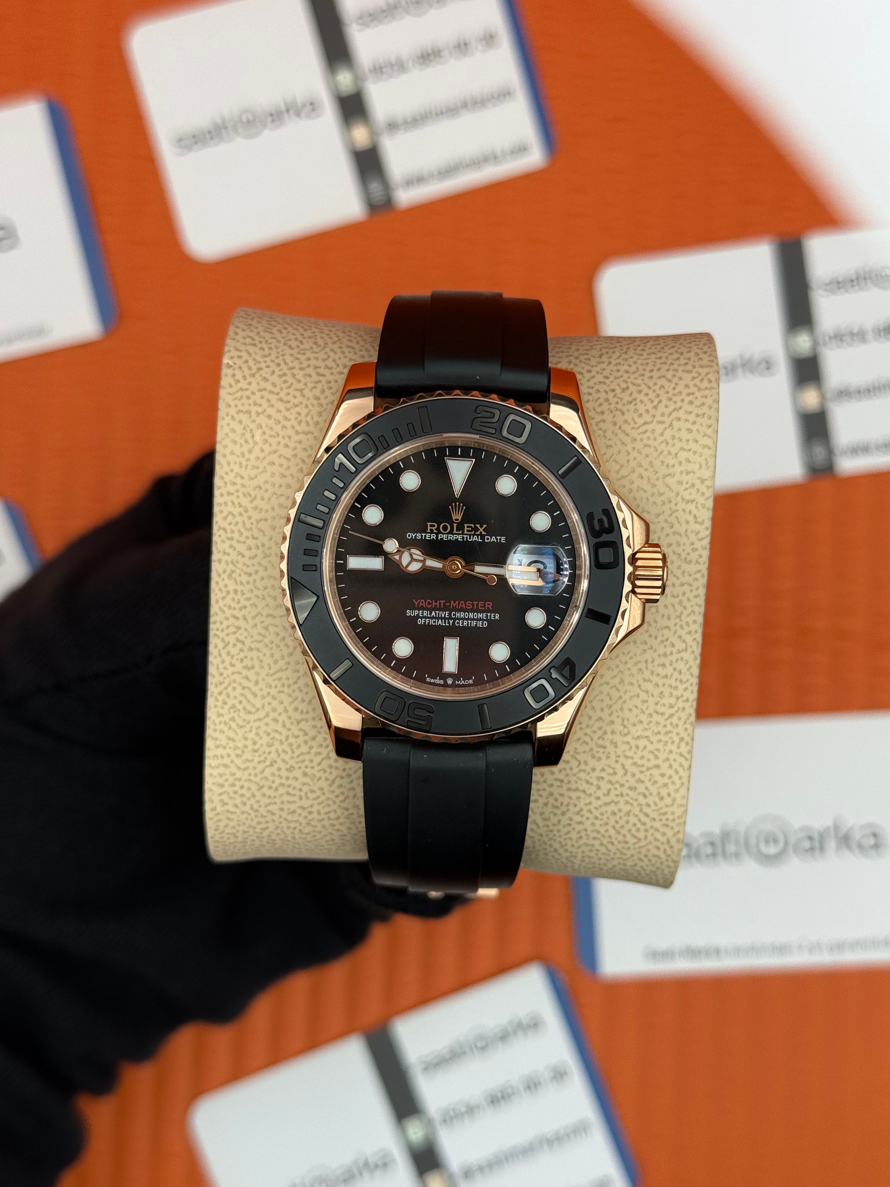 ROLEX Yacht Master black dial siyah kauçuk kordon