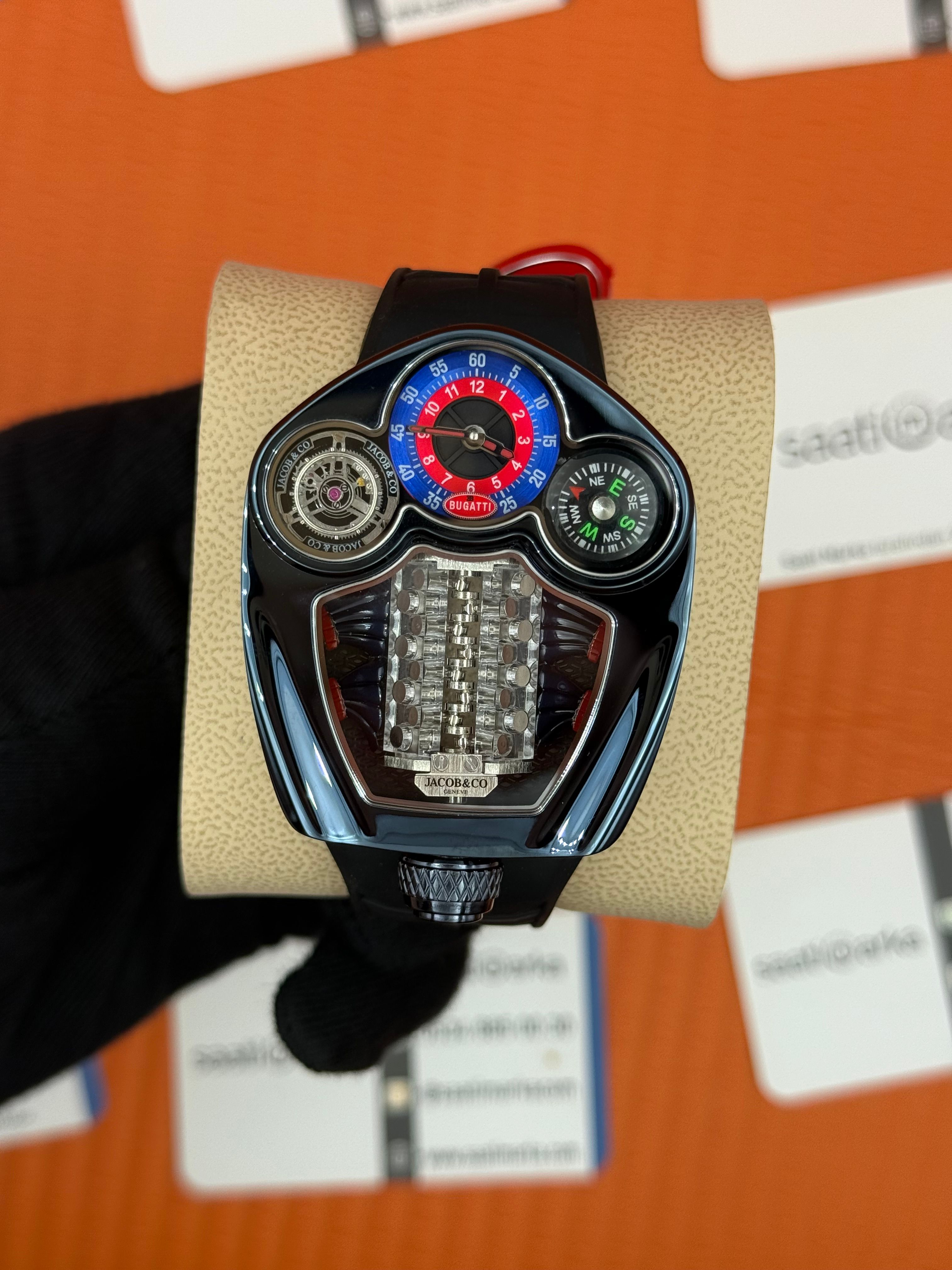 JACOB&CO BUGATTI  turbillon lacivert kasa siyah kauçuk kordon 