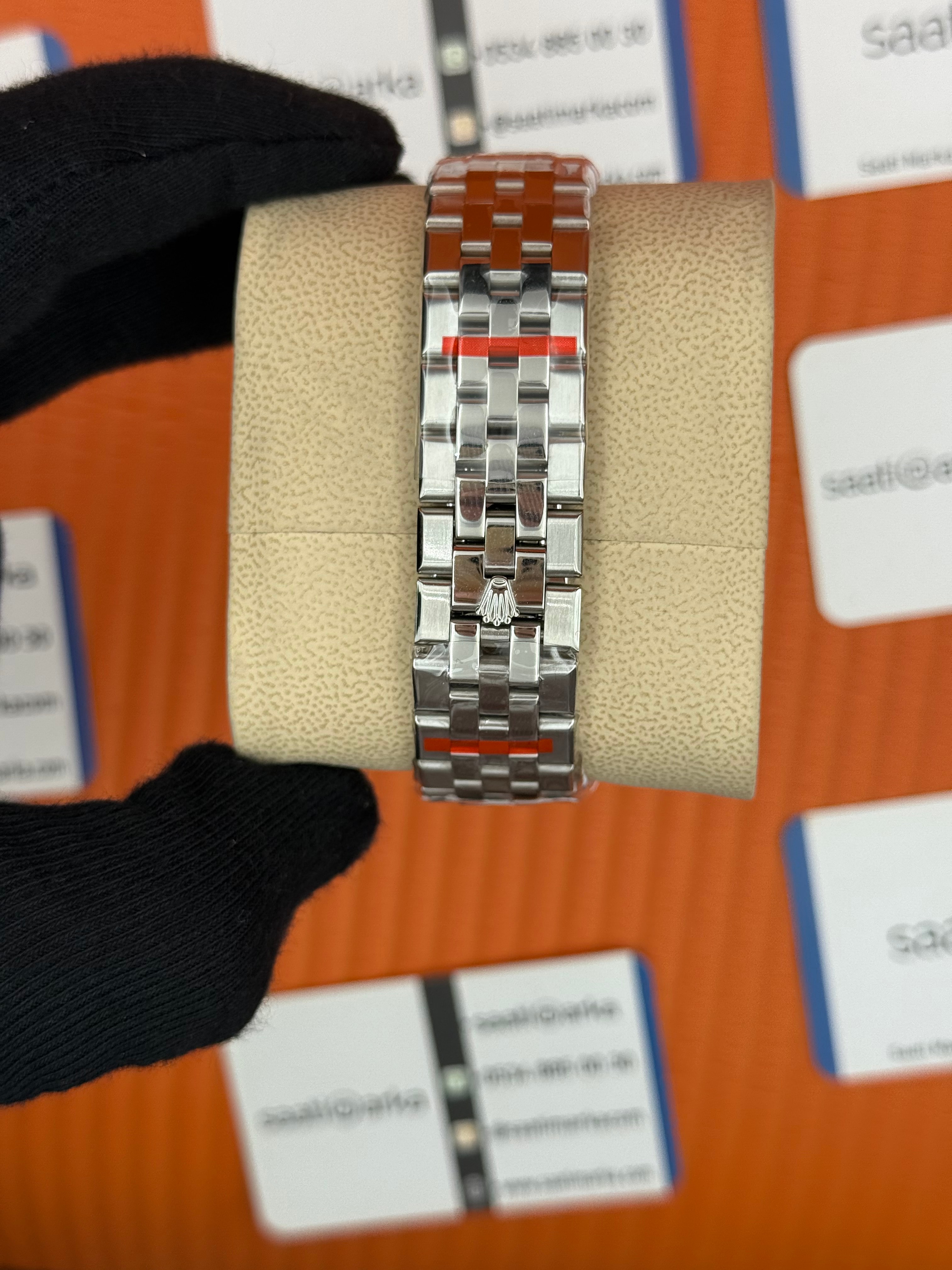 ROLEX land dweller 40mm siyah kadran silver kasa kordon oystersteel erkek kol saati