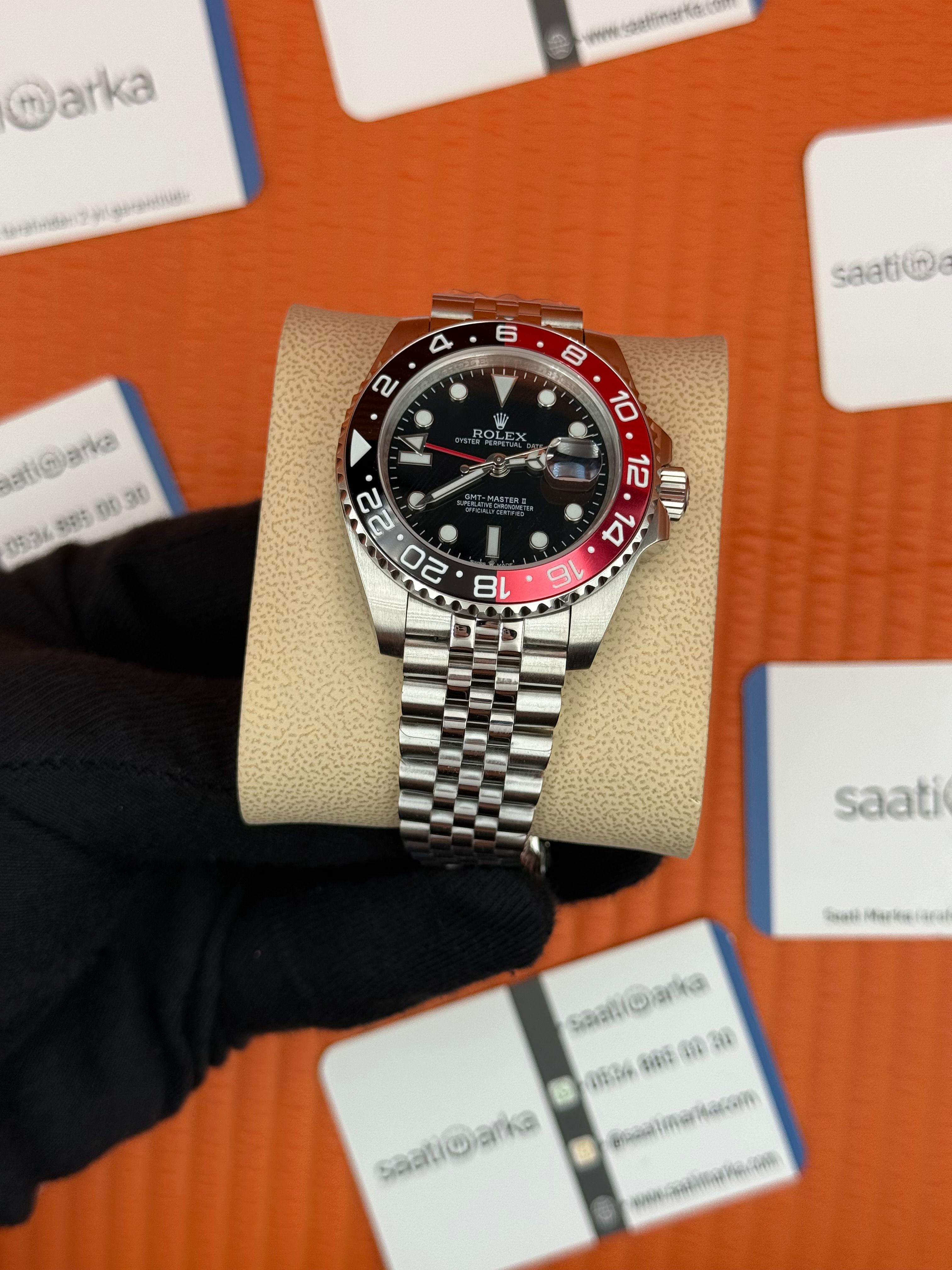 ROLEX Gmt Master black dial black red bezel silver jubilee kordon 40mm