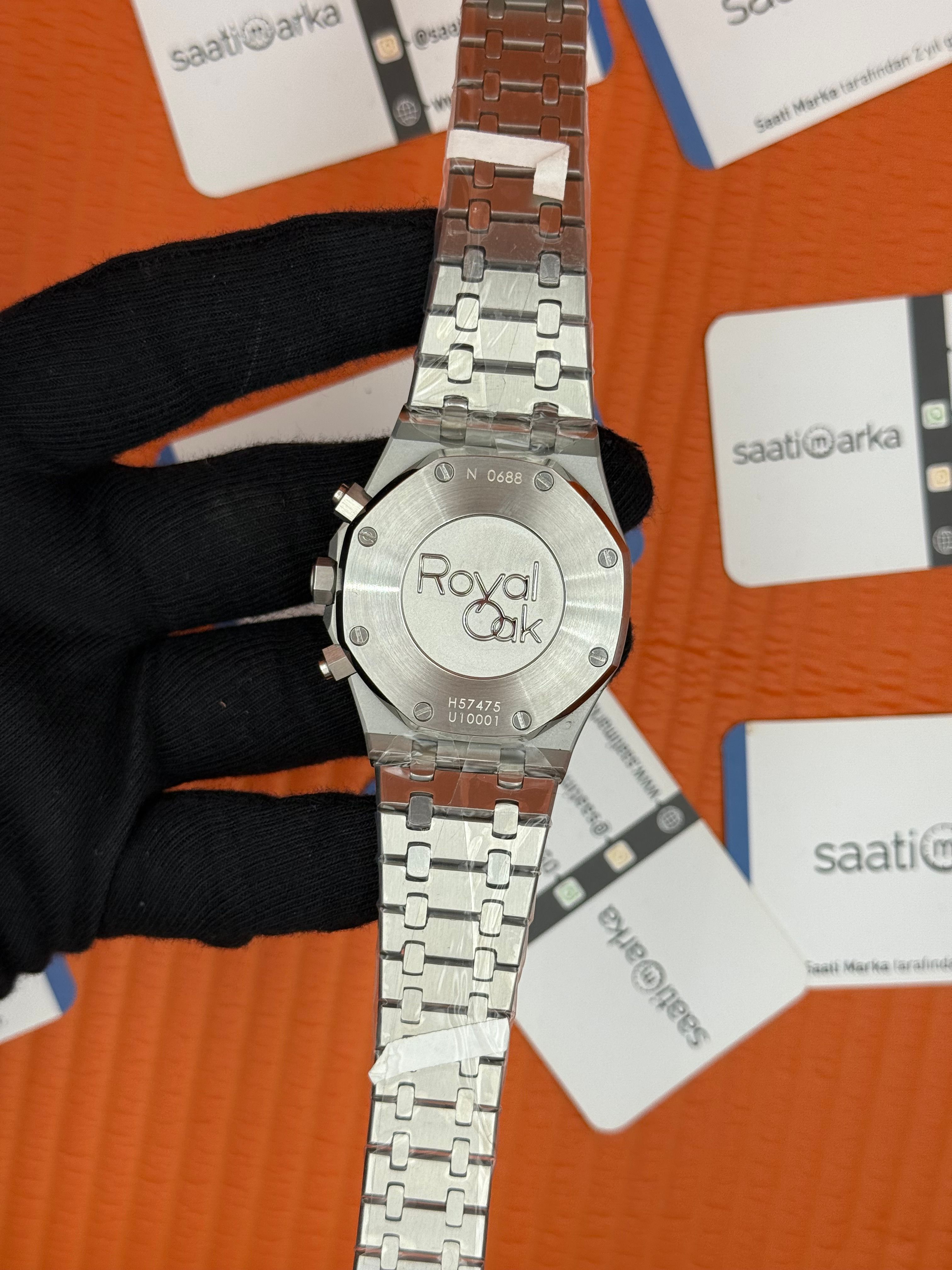 AUDEMARS PİGUET ROYAL OAK ÇELİK KASA KORDON SİYAH KADRAN 