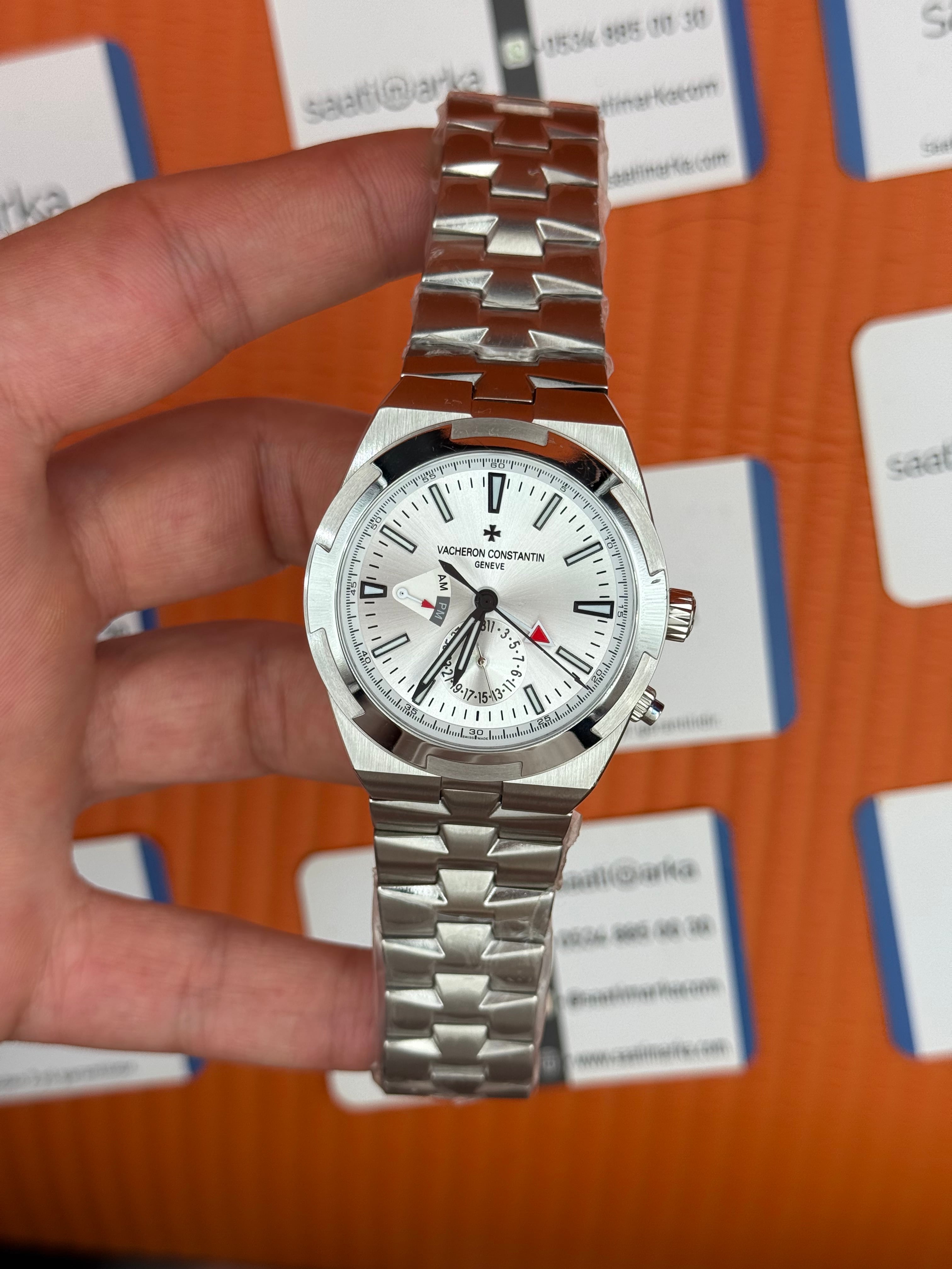VACHERON CONSTANTIN overseas dual time 41mm beyaz kadran silver kasa kordon erkek kol saati