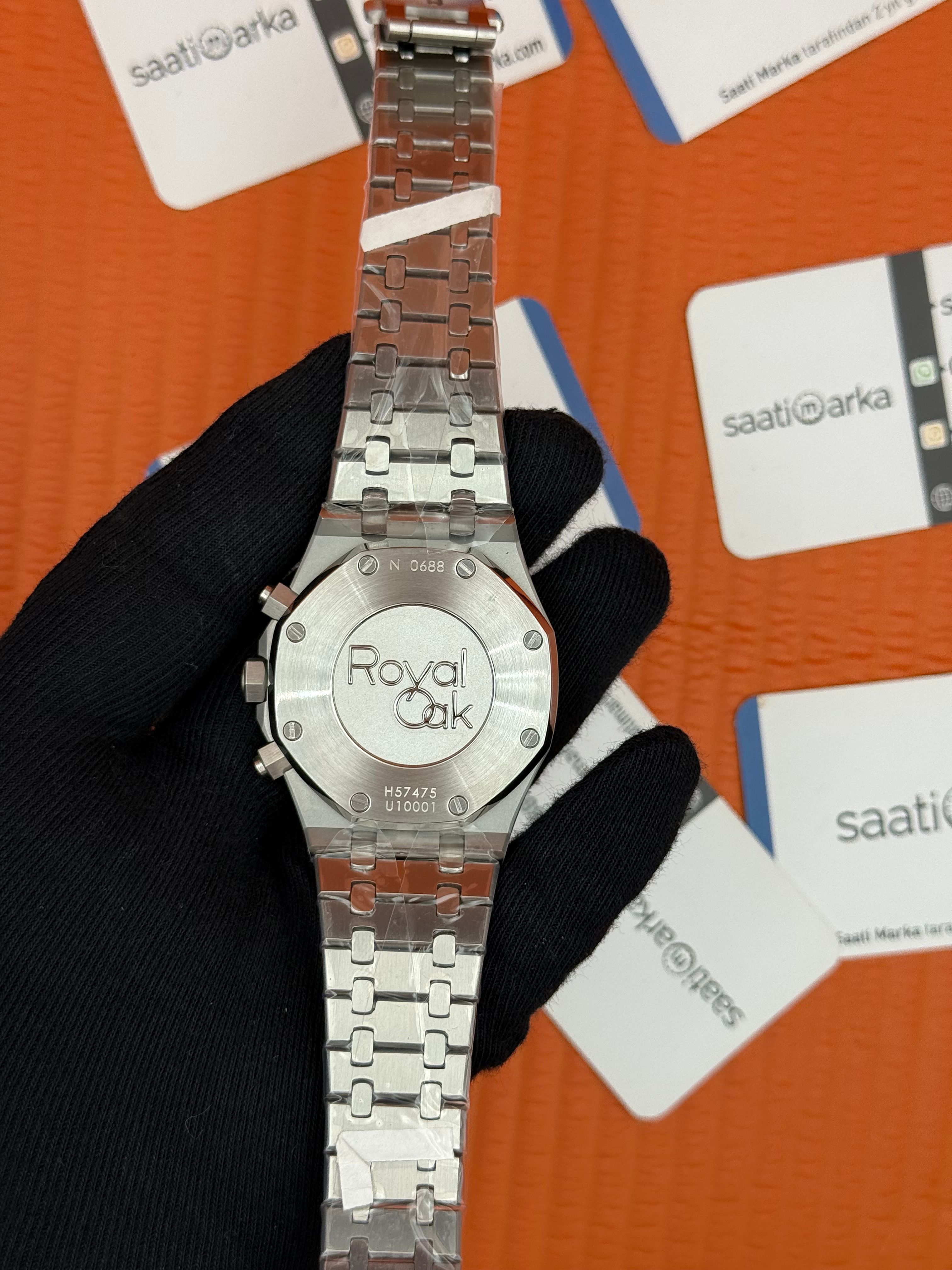 AUDEMARS PİGUET ROYAL OAK SİLVER KASA KORDON SİYAH KADRAN 