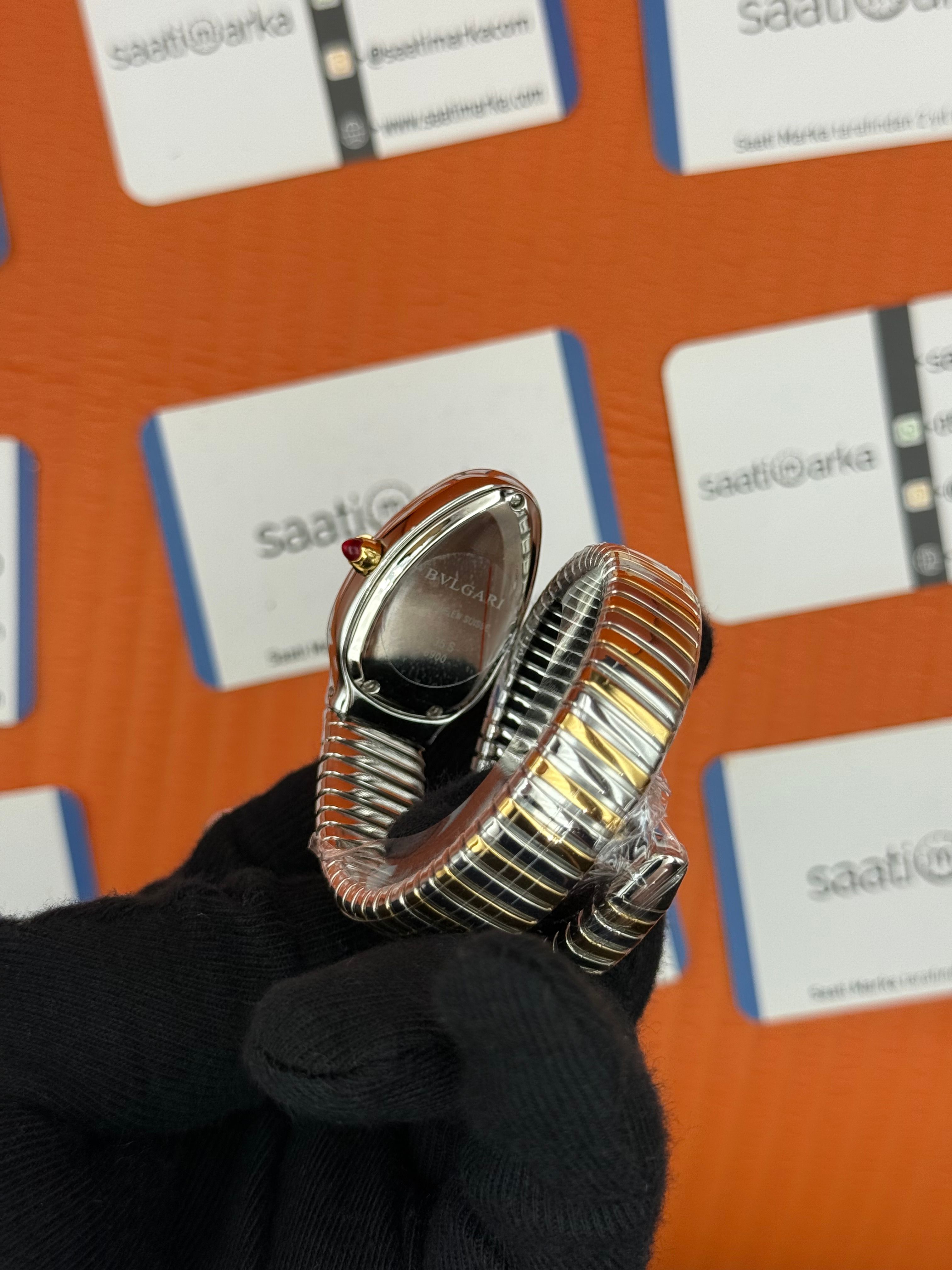 BVLGARİ serpenti tek sarma gold silver kordon taşlı bezel siyah kadran kadın kol saati