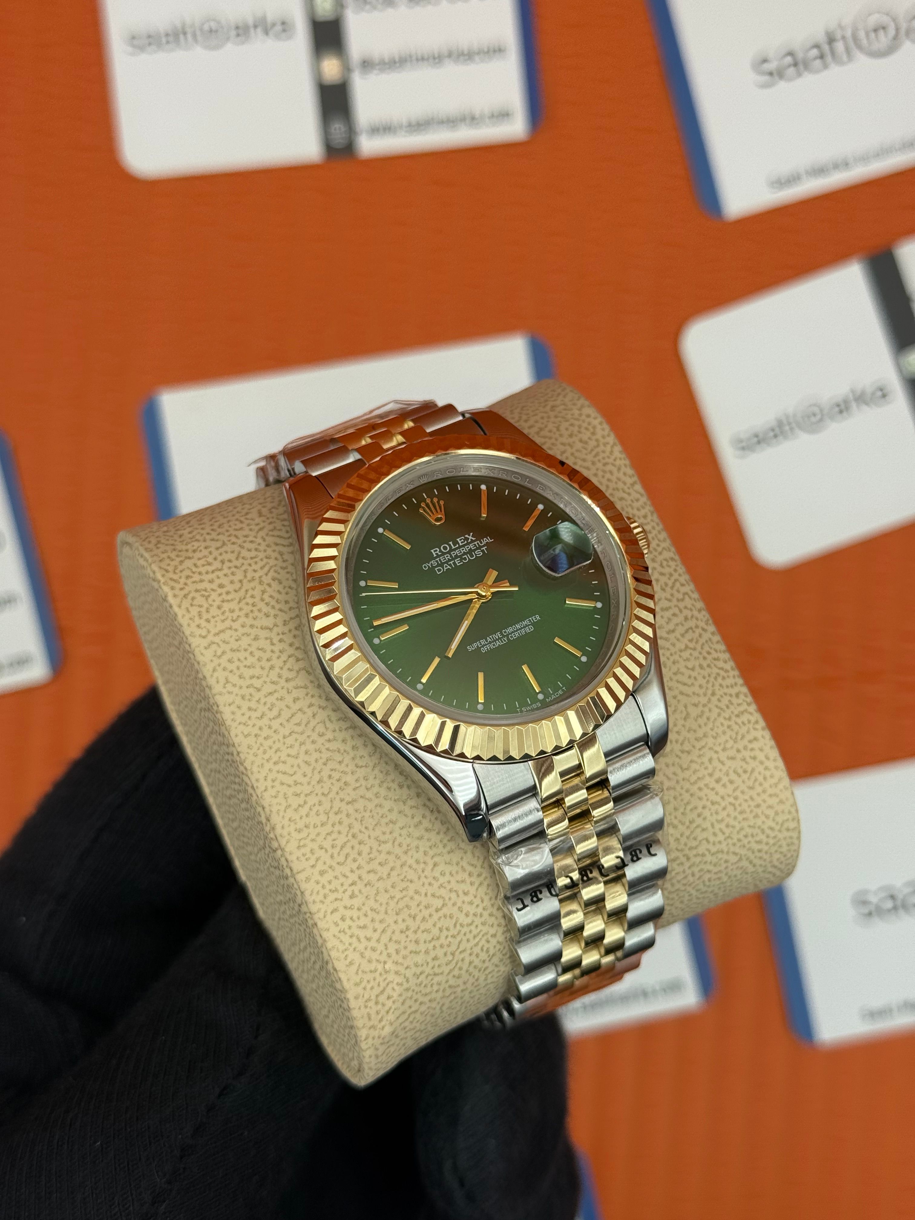 ROLEX Datejust green dial gold-silver jubilee kordon