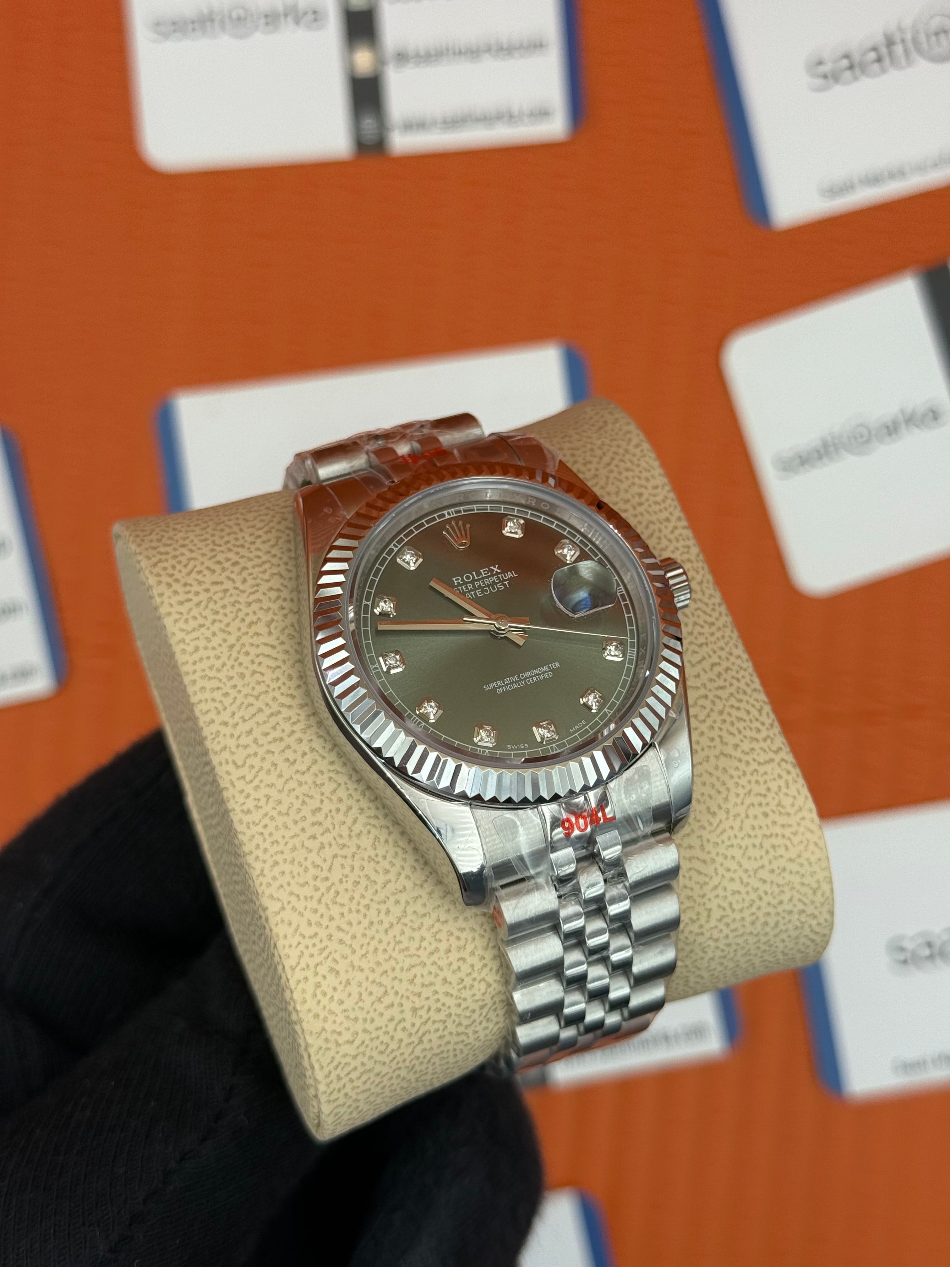 ROLEX Datejust baget taşlı green dial silver jubilee kordon
