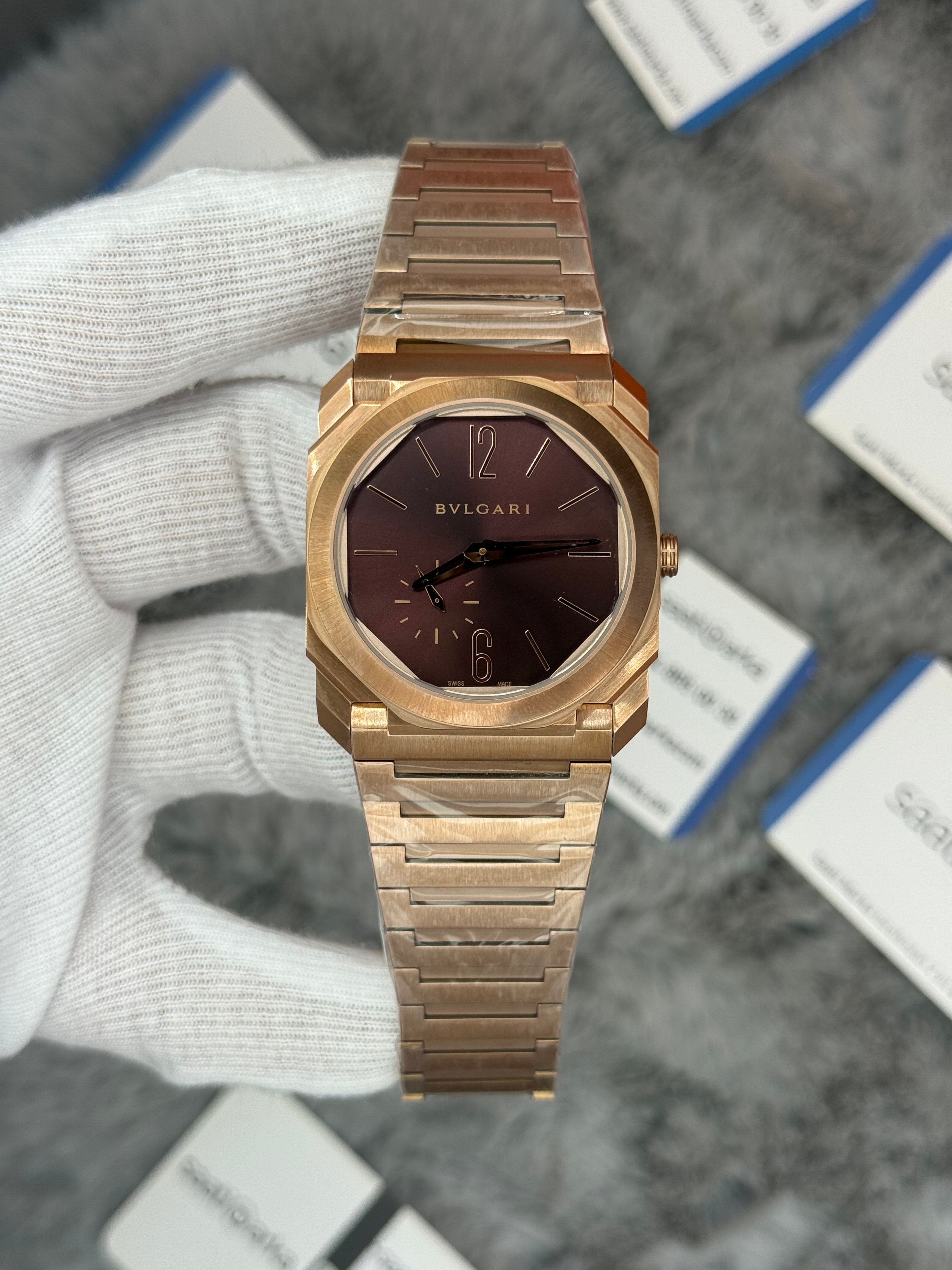 BVLGARİ octo 40mm chocolate kadran rose kasa kordon erkek kol saati