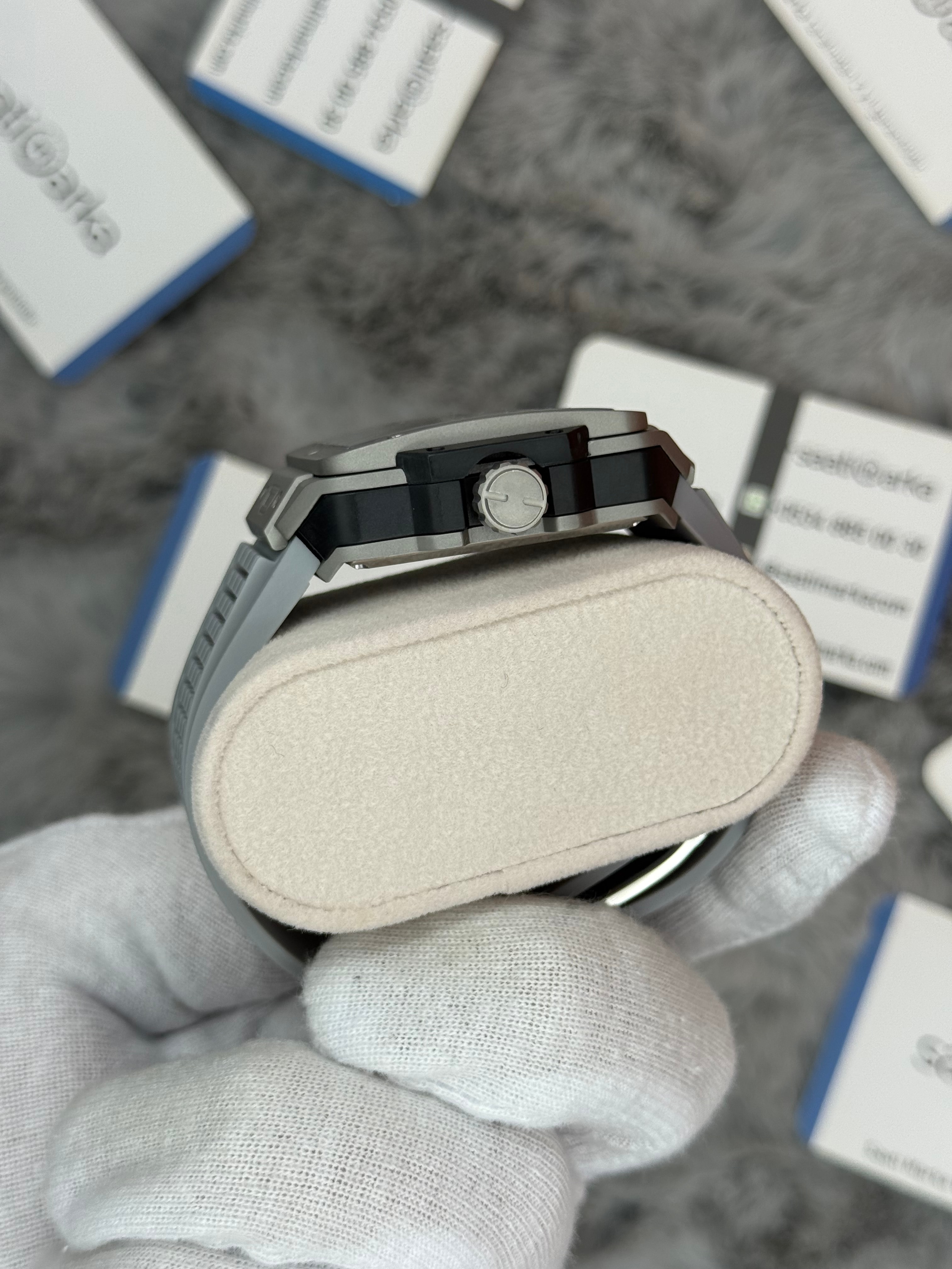 HUBLOT square bang tourbillon 42mm silver kasa gri kauçuk kordon erkek kol saati