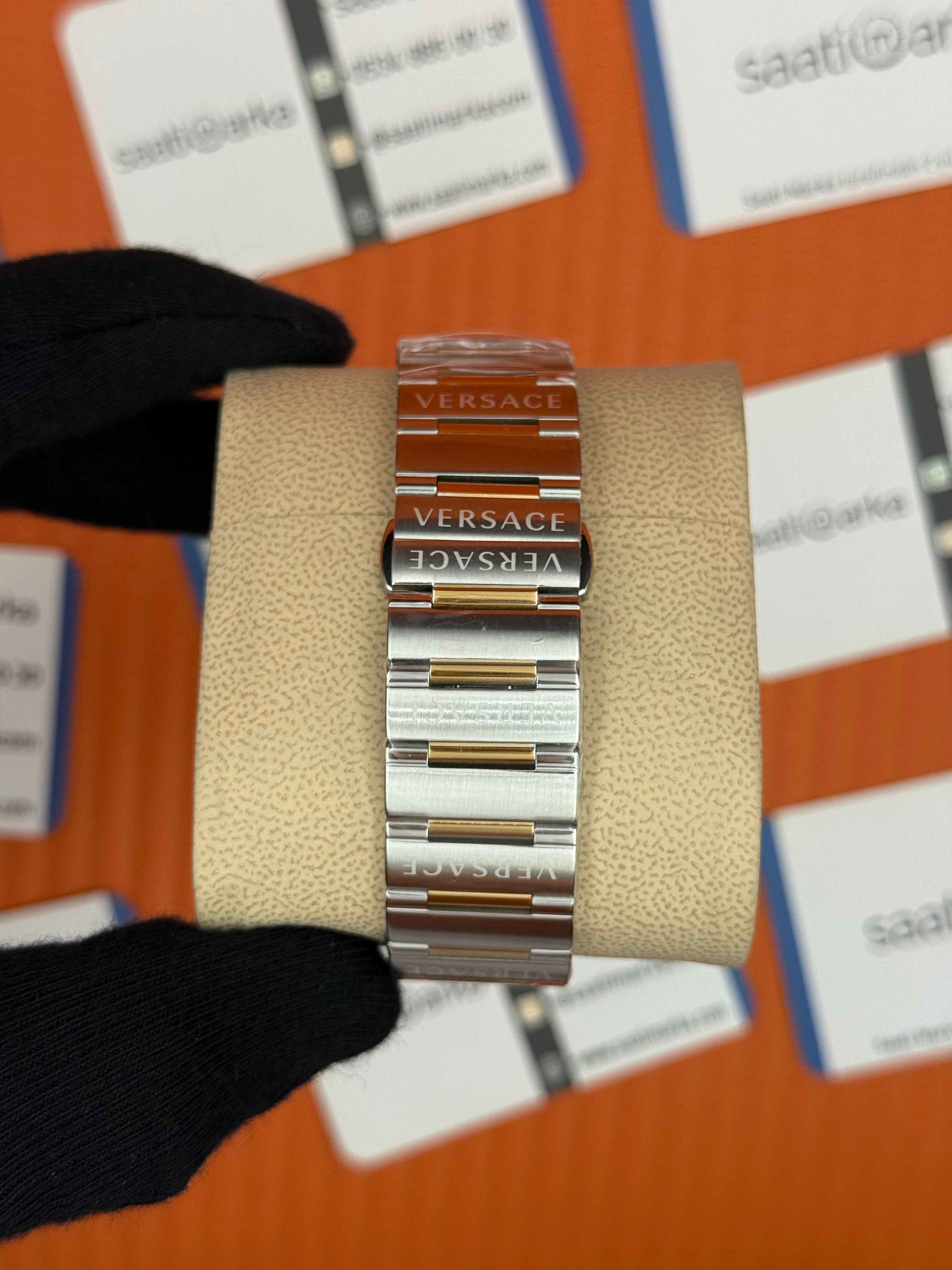 VERSACE siyah kadran gold silver kasa kordon erkek kol saati