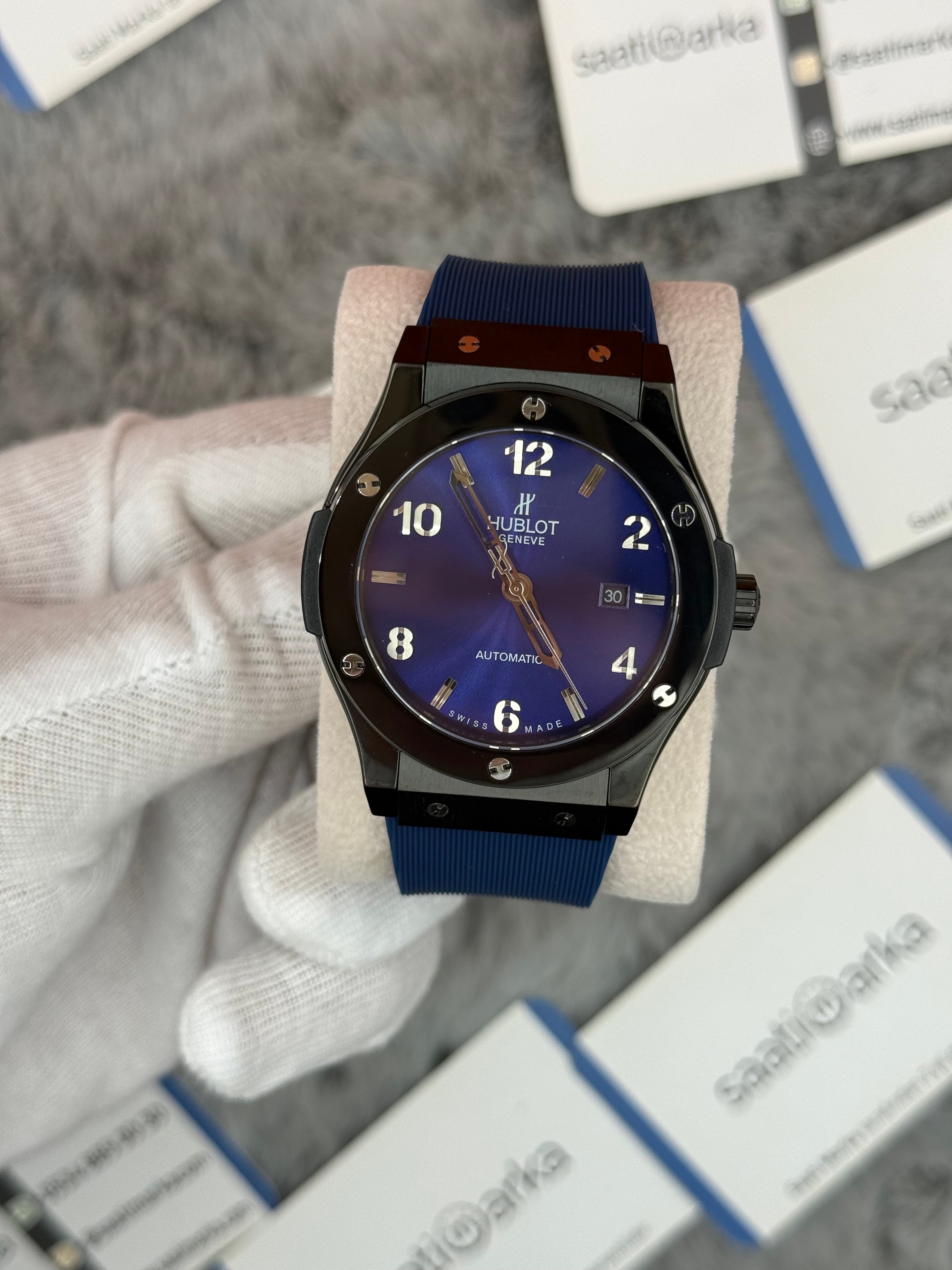HUBLOT vendome 41mm siyah kasa mavi kadran mavi kauçuk kordon erkek kol saati