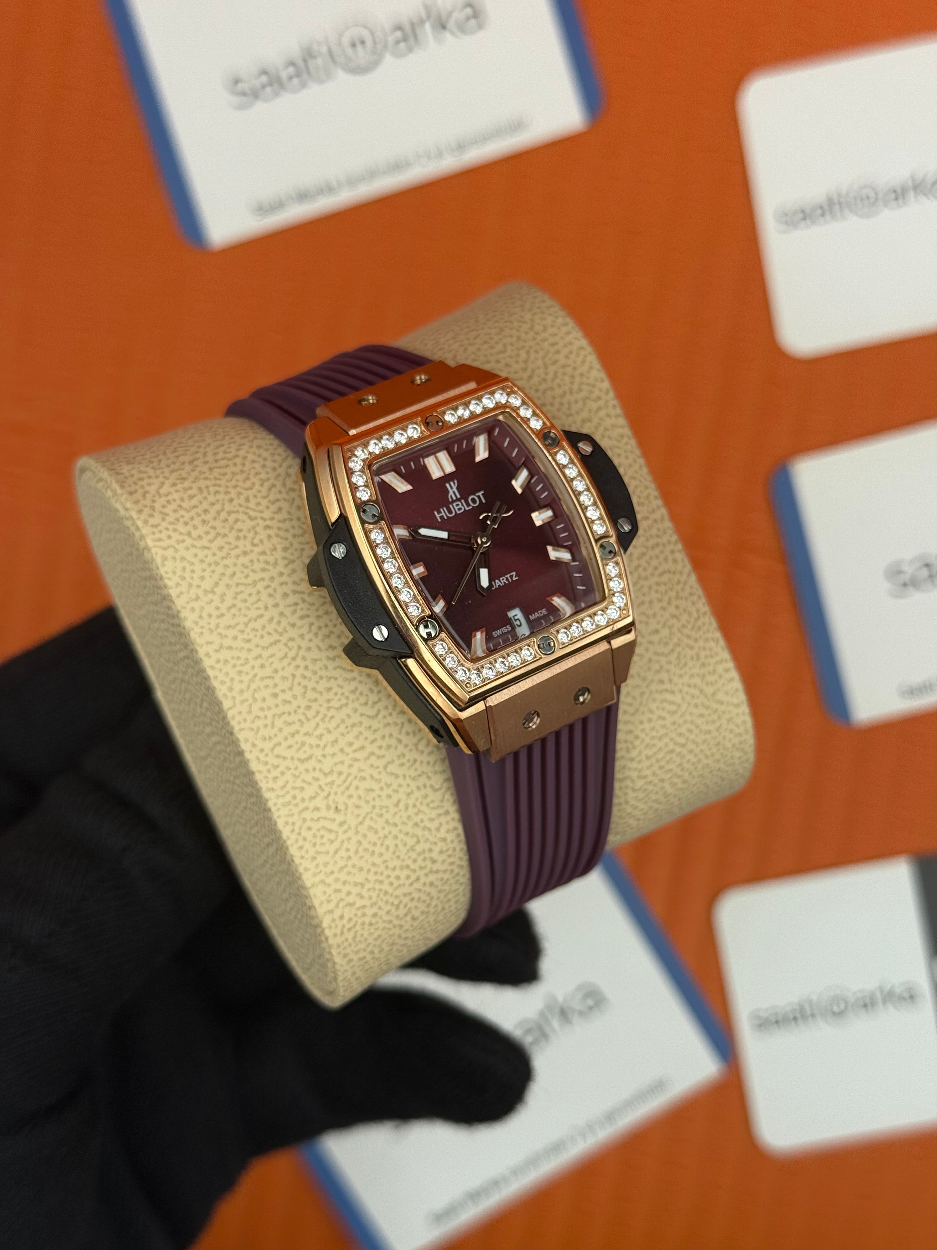 HUBLOT taşlı bezel rose kasa mor kadran mor kauçuk kordon kadın kol saati