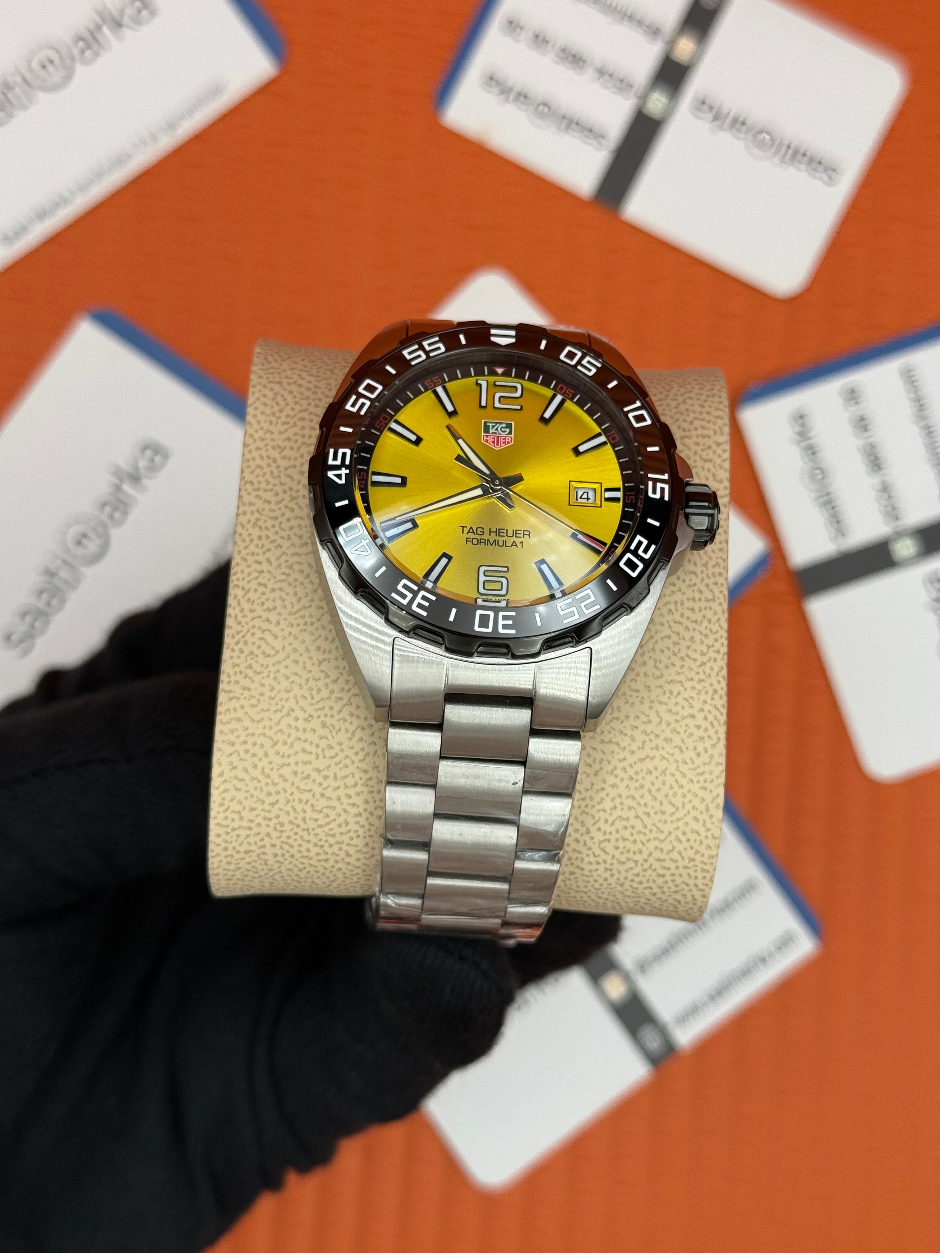 TAGHEUER FORMULA SARI KADRAN SİYAH BEZEL