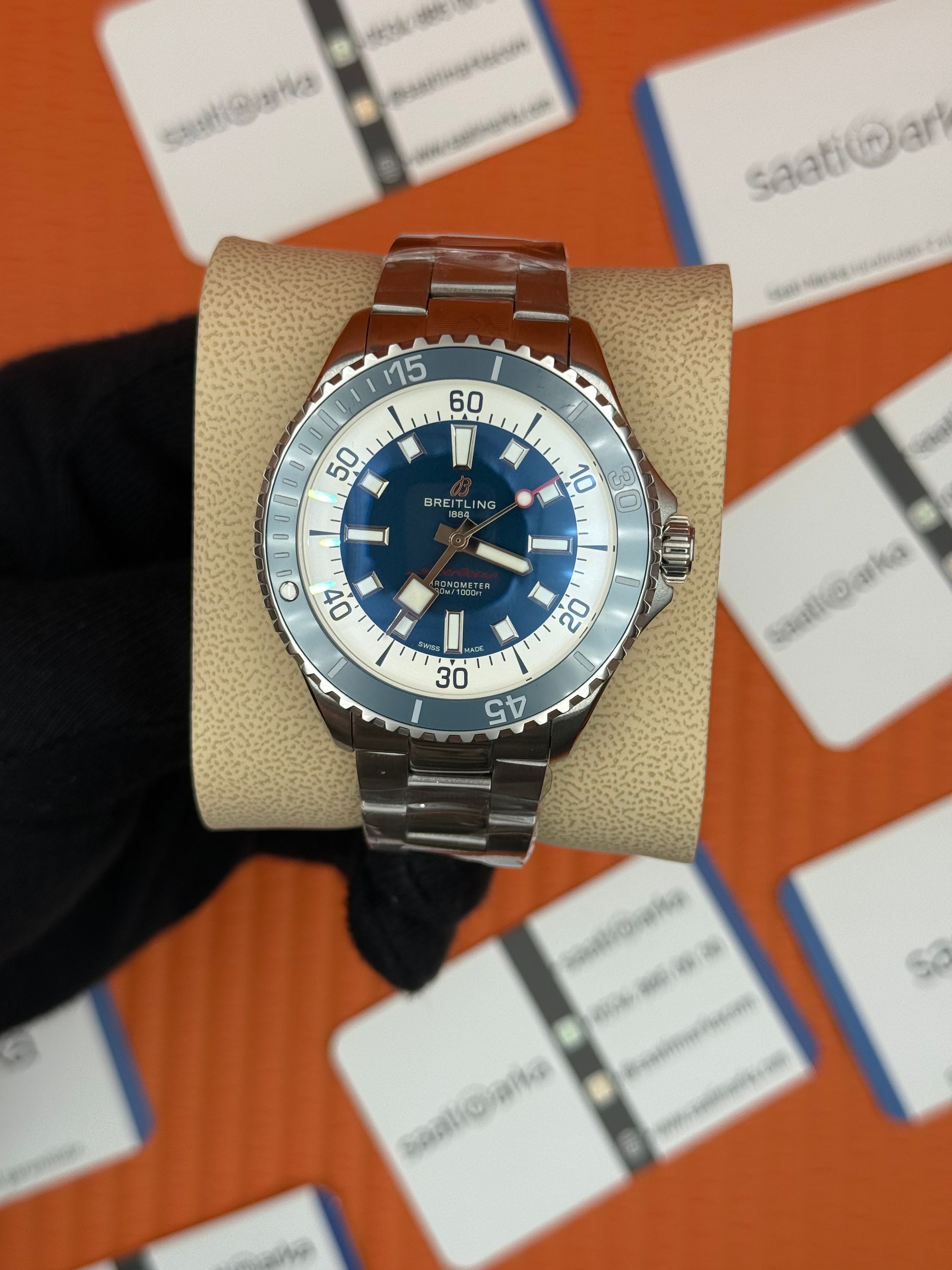 BREITLING Superocean çelik kasa kordon mavi kadran