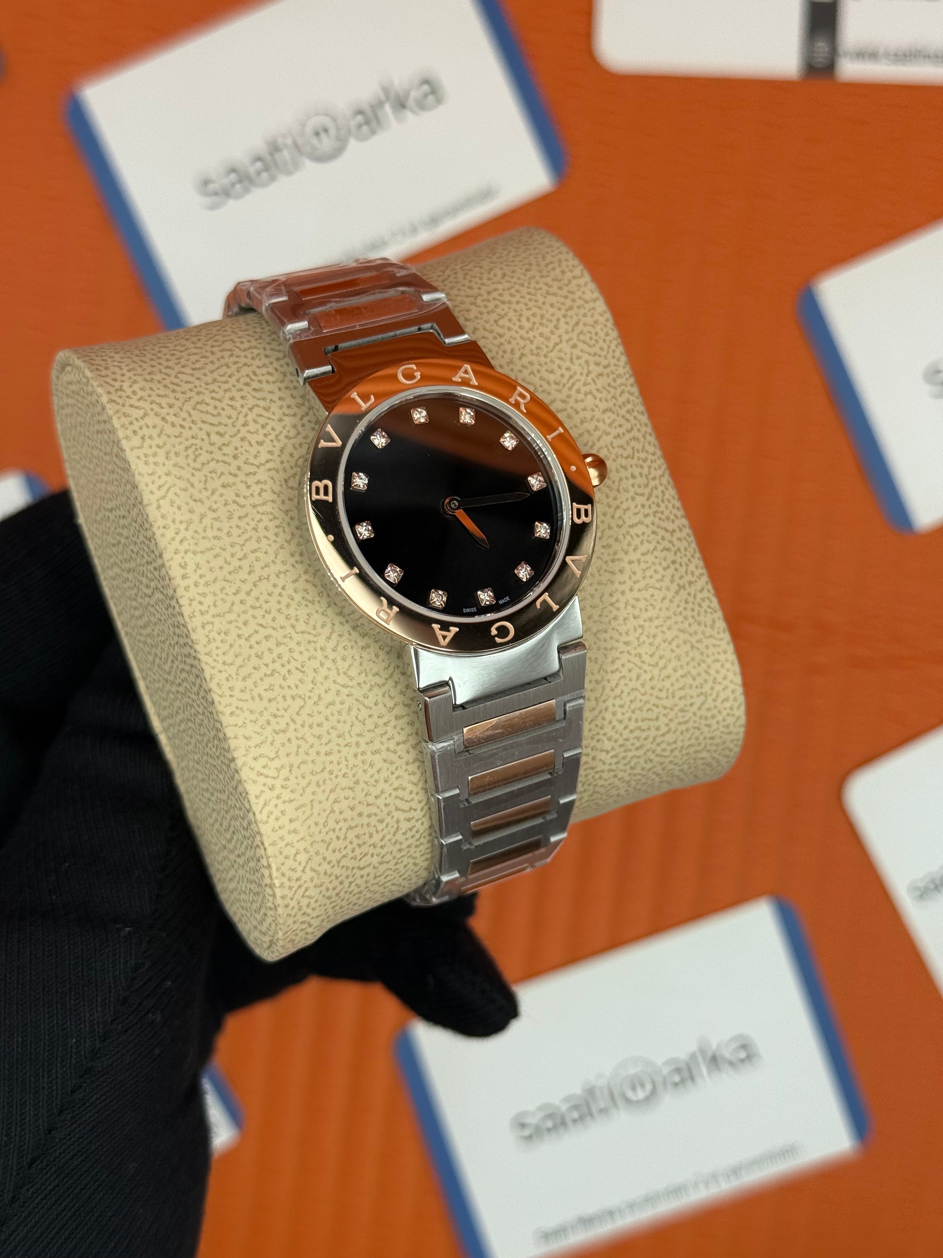 BVLGARI siyah kadran rose bezel silver kasa kordon kadın kol saati