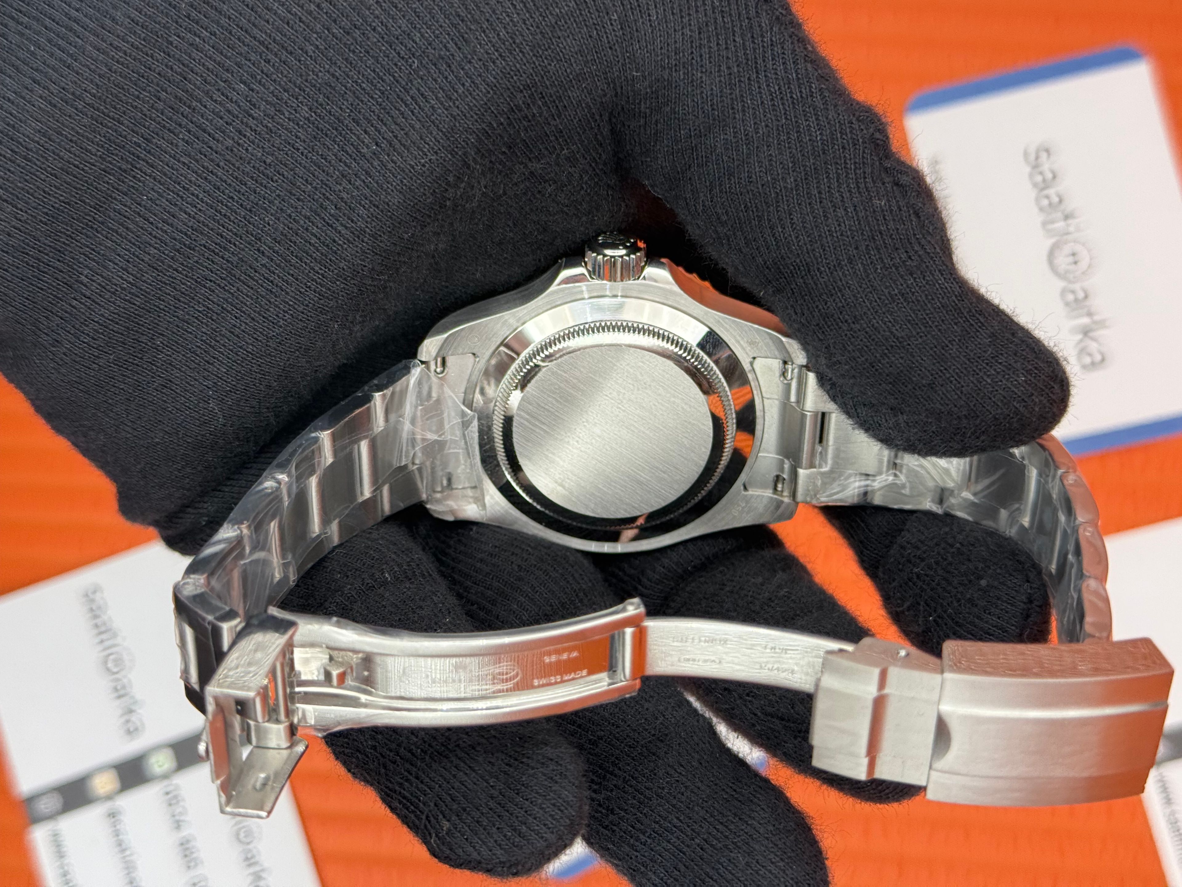 ROLEX Yacht Master oyster black dial silver kasa-kordon