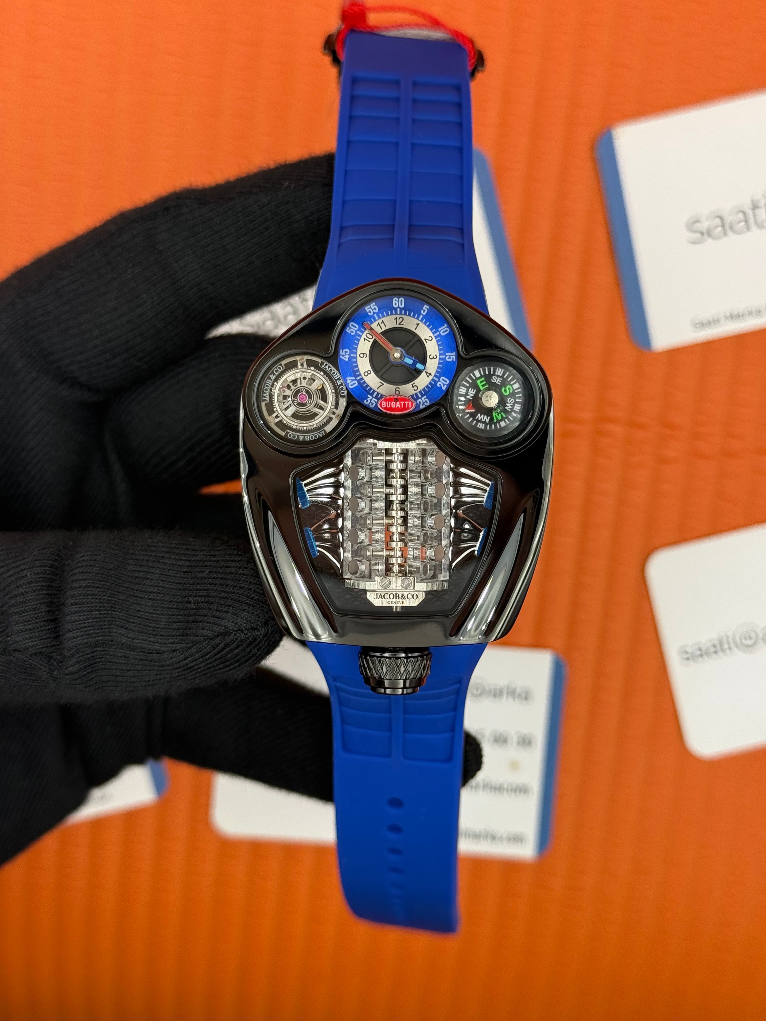 JACOB&CO BUGATTI turbillon kadran mavi kauçuk kadran siyah kasa