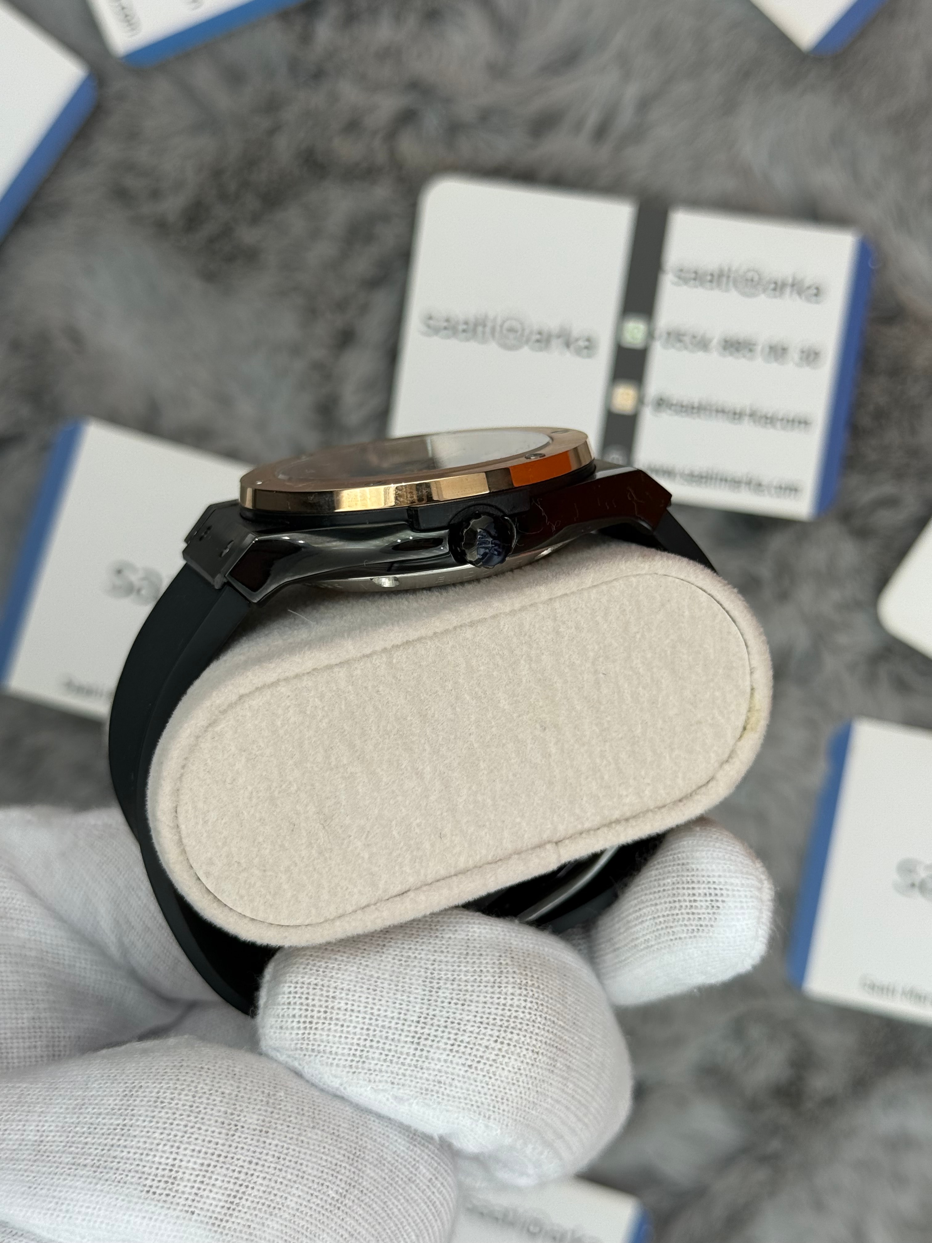 HUBLOT big bang tourbillon 41mm siyah kasa siyah kauçuk kordon erkek kol saati