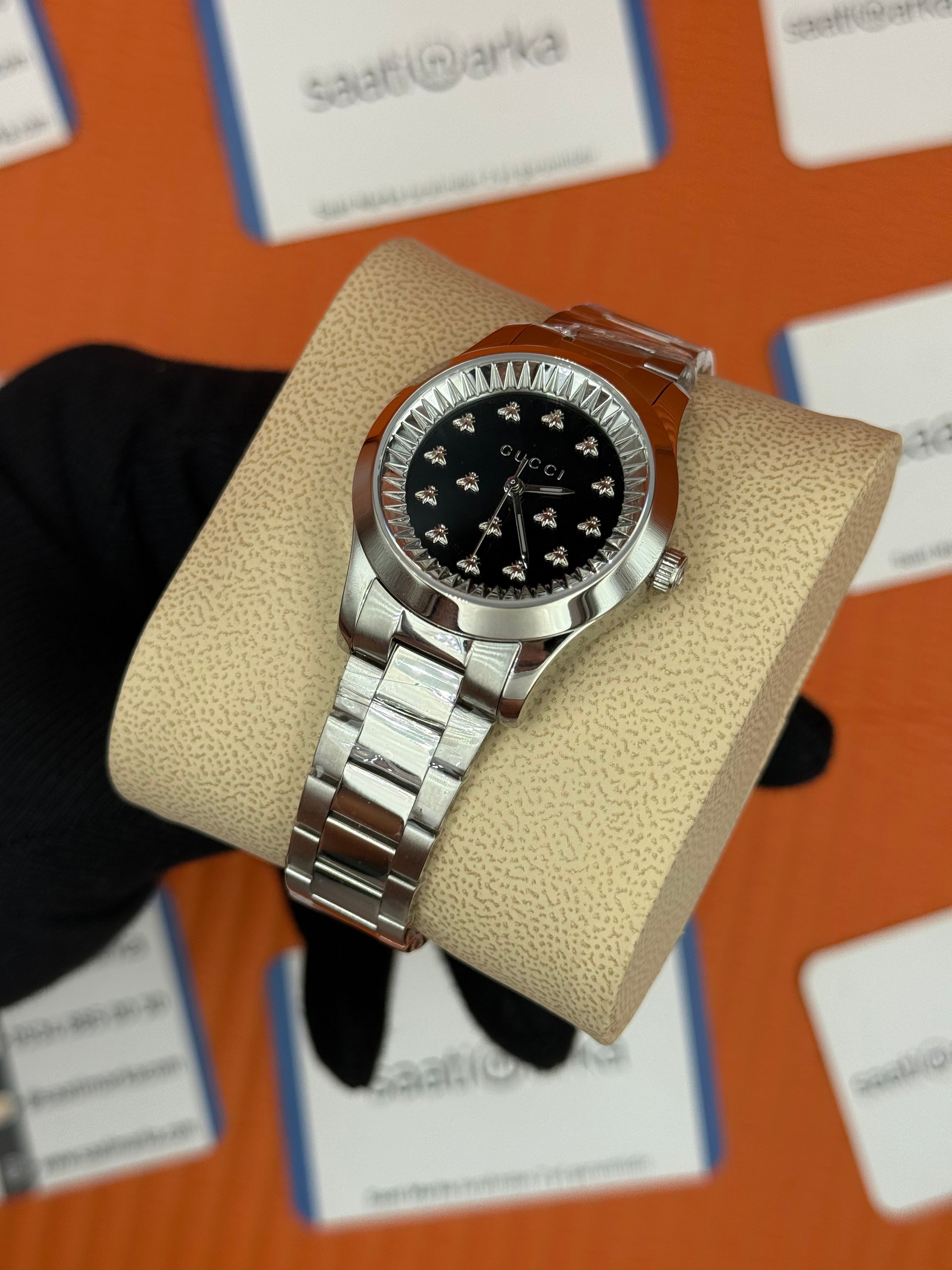 GUCCI YA126283 siyah kadran silver kasa kordon kadın kol saati