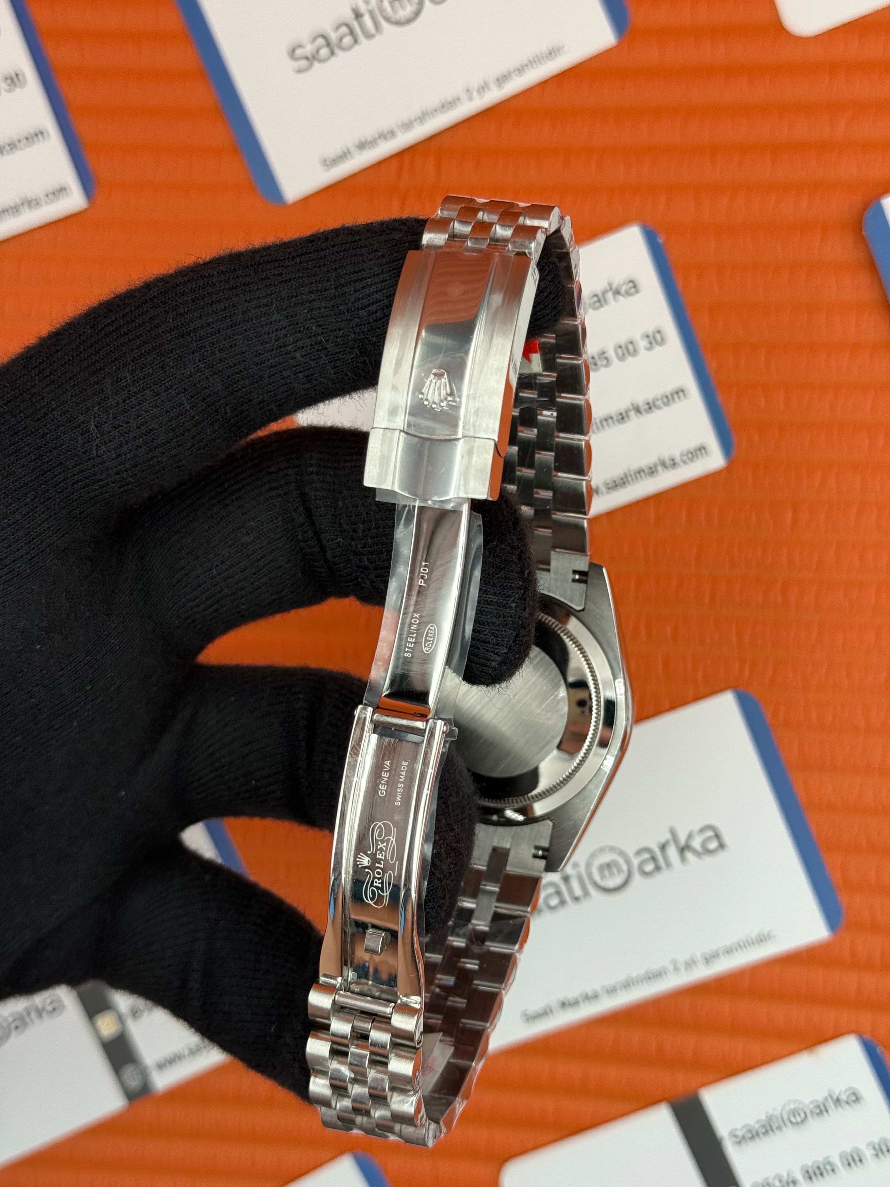 ROLEX Day Date vaget taşlı mavi siyah kadran silver jubilee kordon