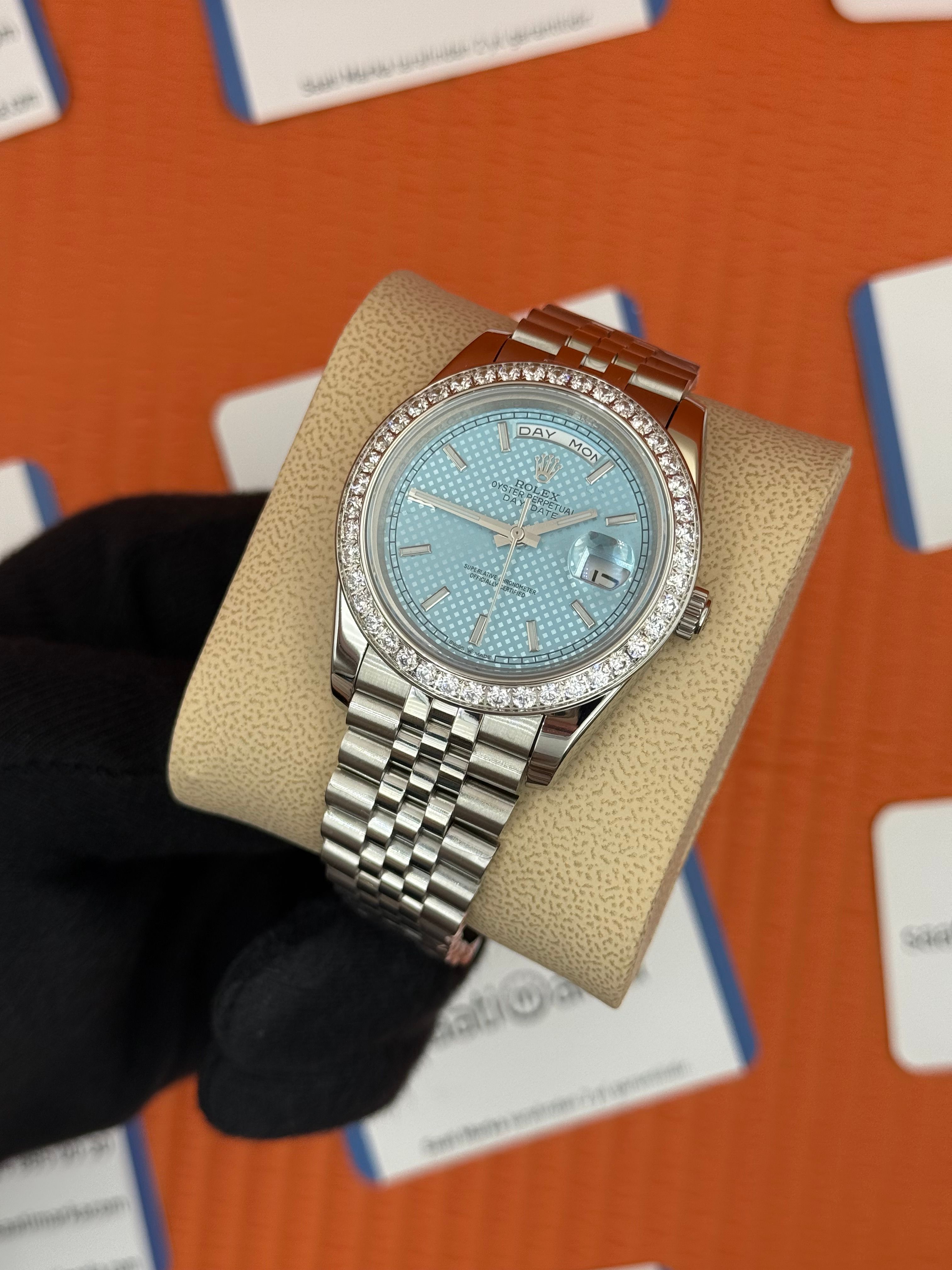 ROLEX Day Date taşlı bezel turkuaz noktalı kadran jubilee kordon