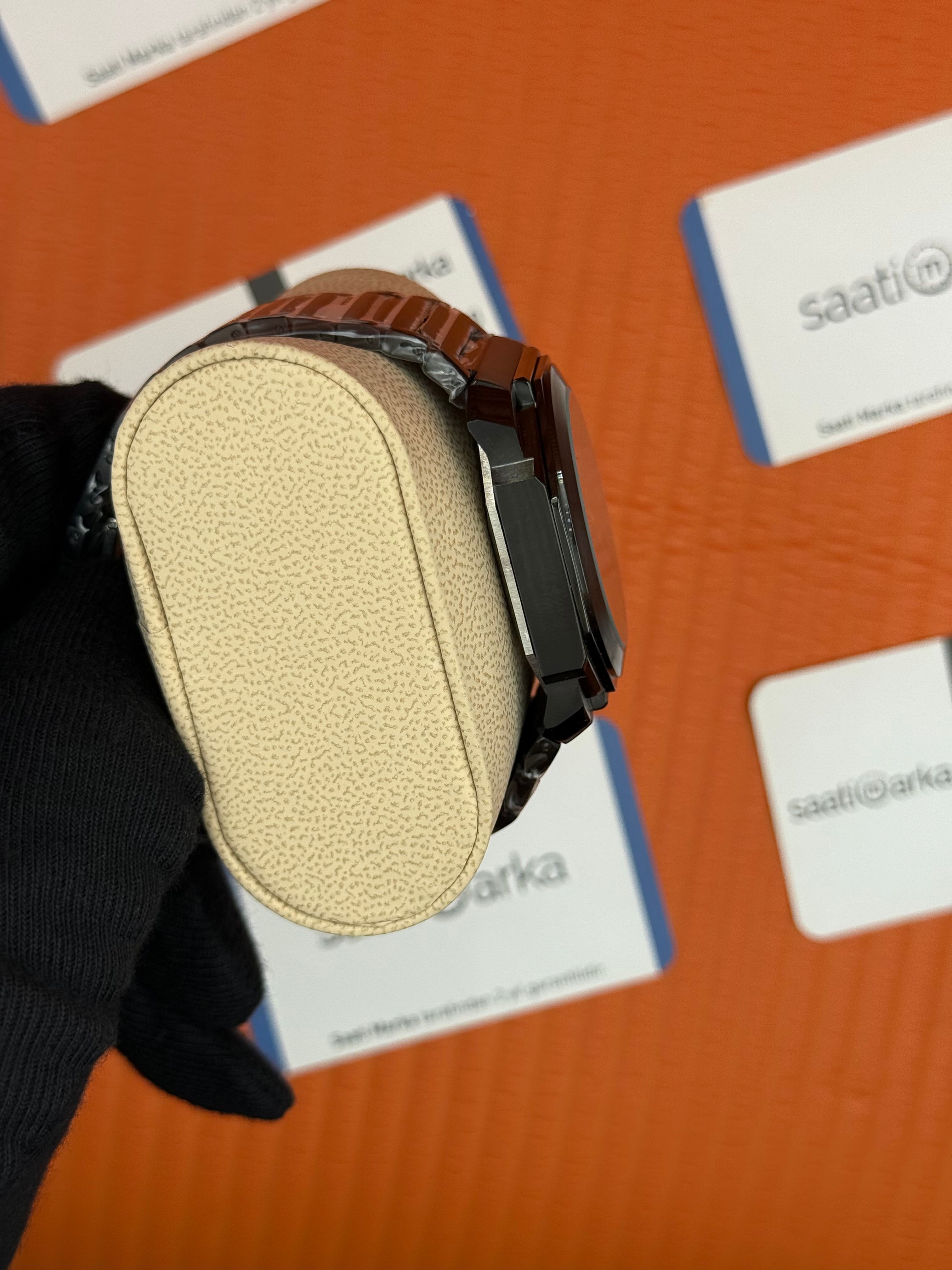 BVLGARI OCTO finisimo yeşil dial siyah kasa kordon