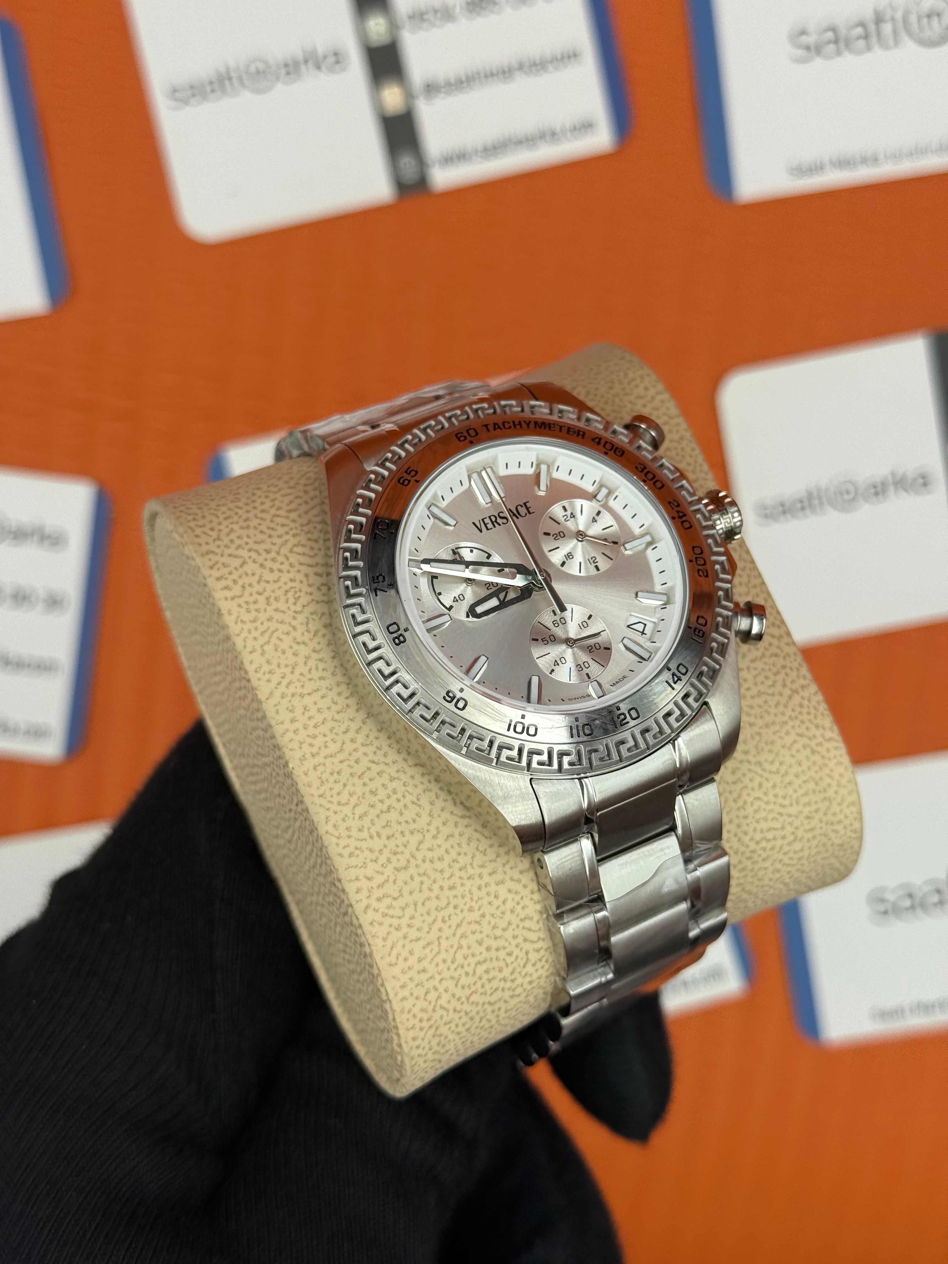 VERSACE beyaz kadran silver kasa kordon erkek kol saati