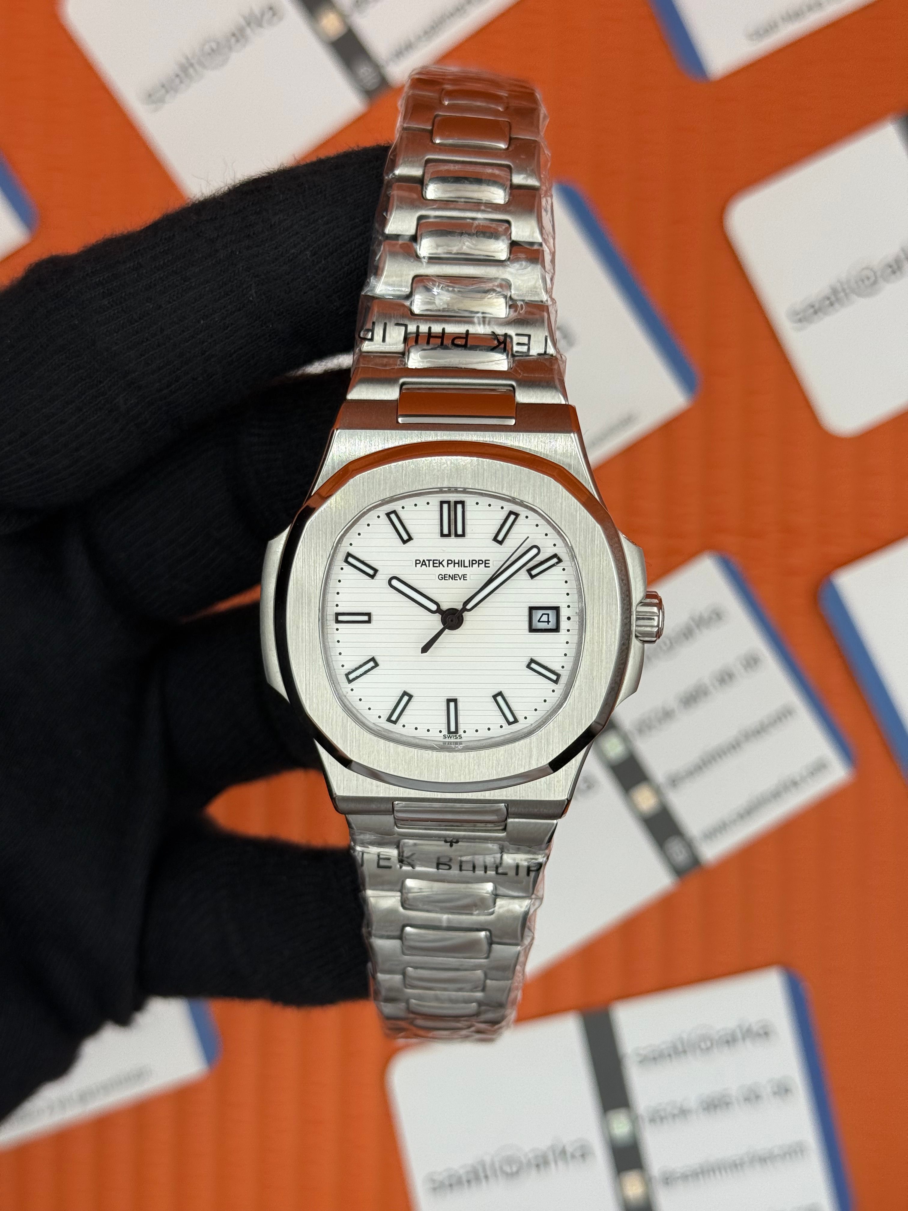 PATEK PHILIPPE NAUTİLUS BEYAZ KADRAN SİLVER KASA-KORDON