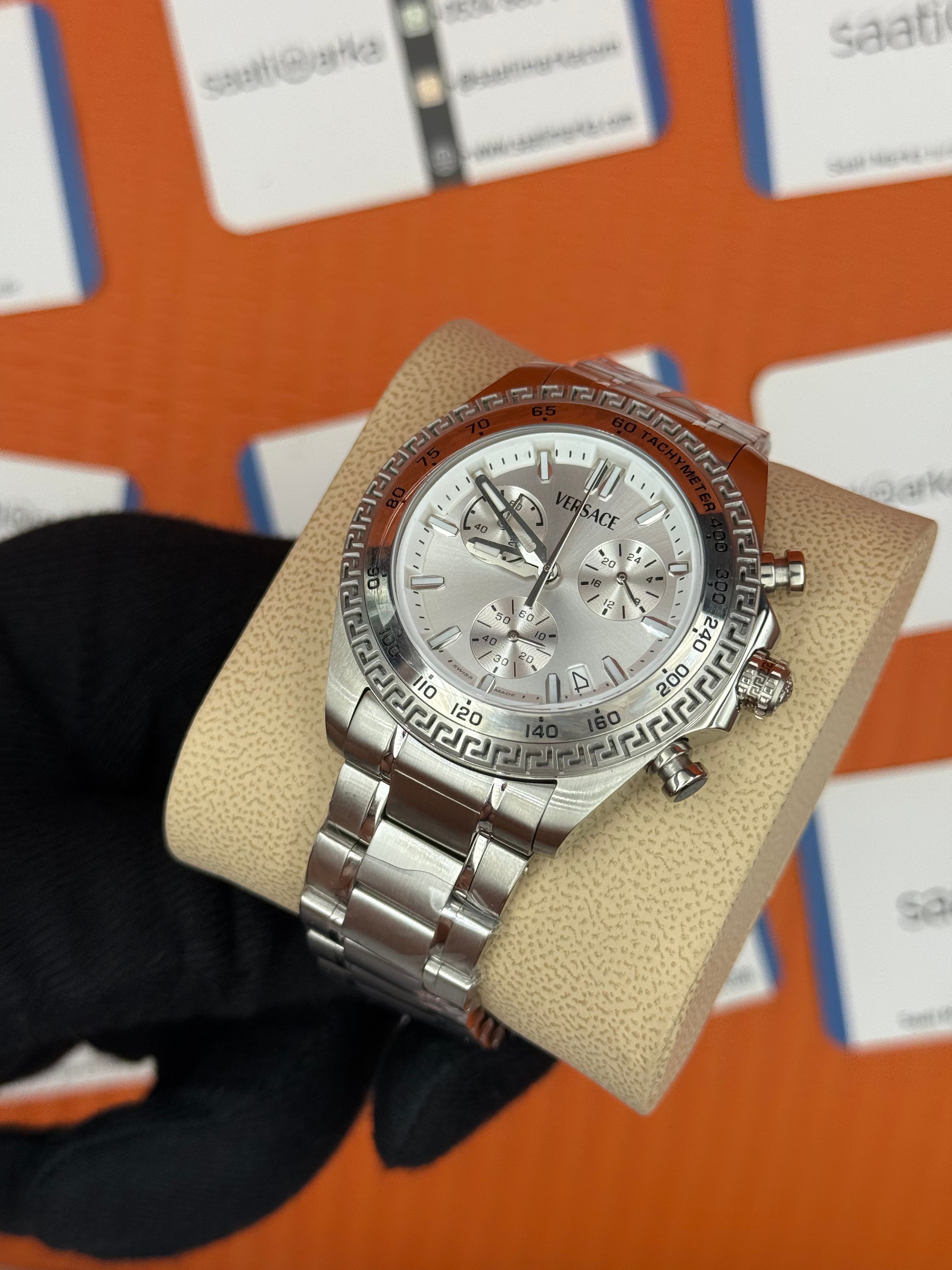 VERSACE beyaz kadran silver kasa kordon erkek kol saati