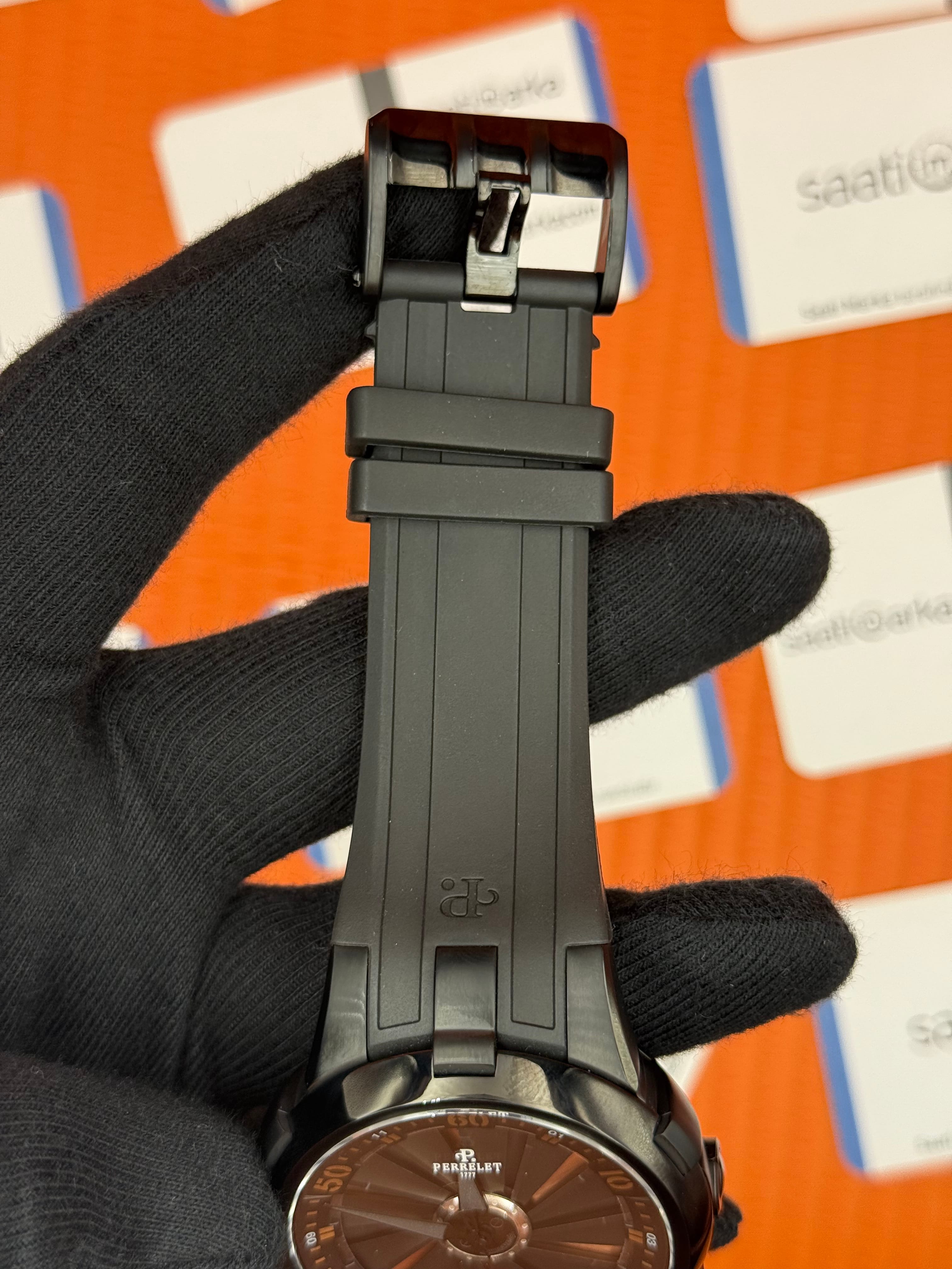 PERRELET turbine black dial siyah kasa siyah kauçuk kordon erkek kol saati