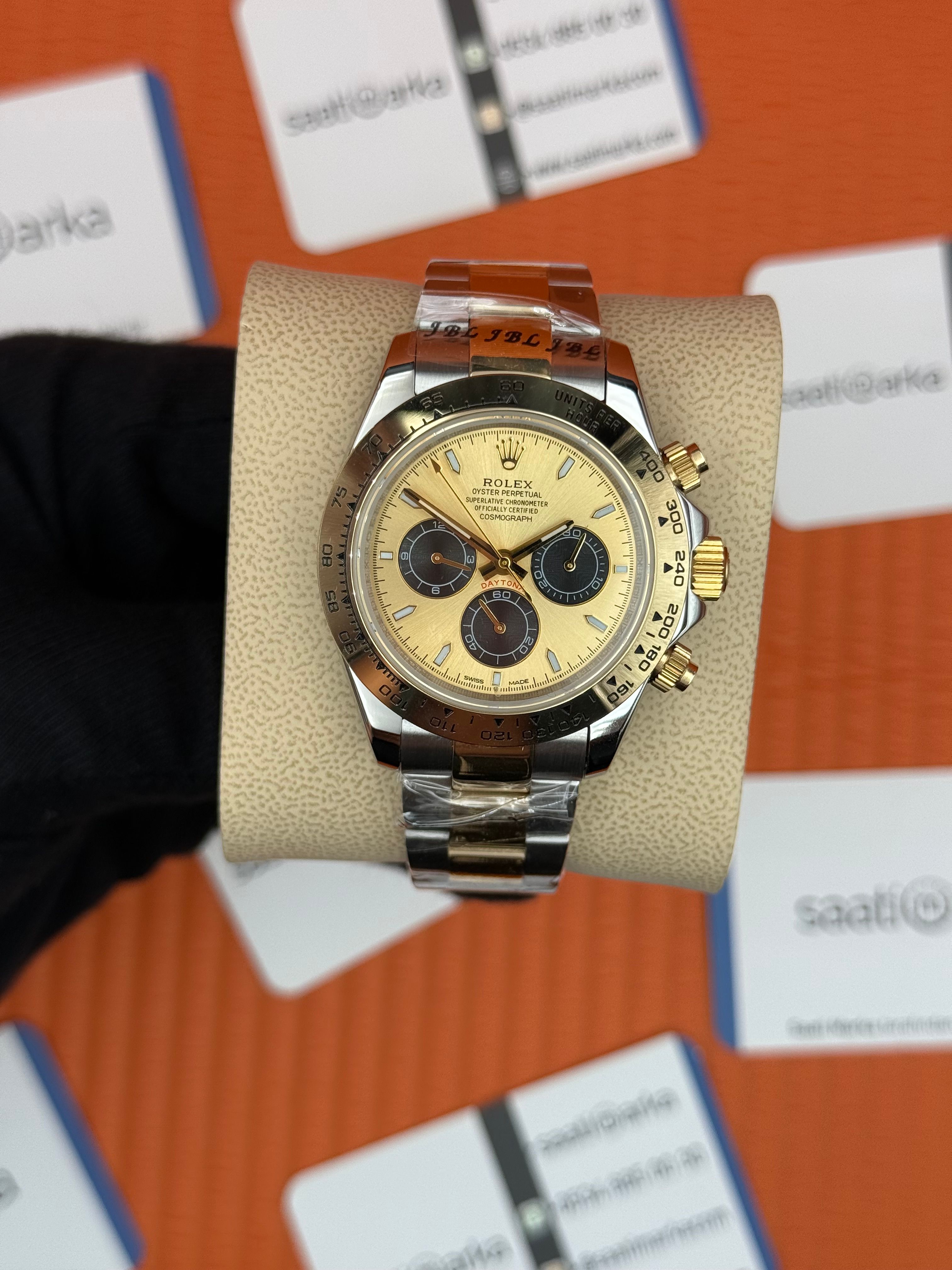 ROLEX Daytona yellow dial gold silver kasa-kordon