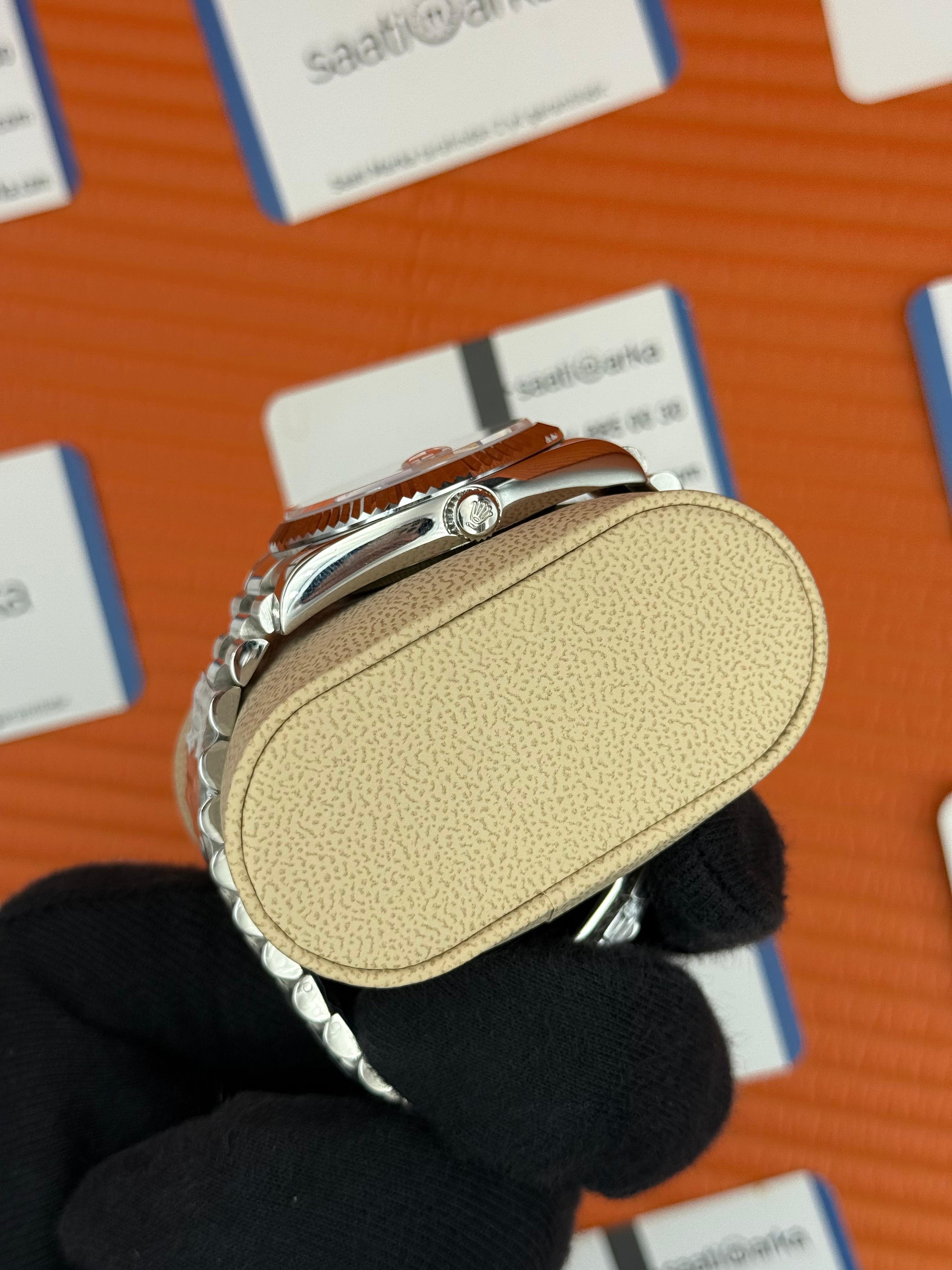 ROLEX Day Date çizgili gri kadran silver president kordon