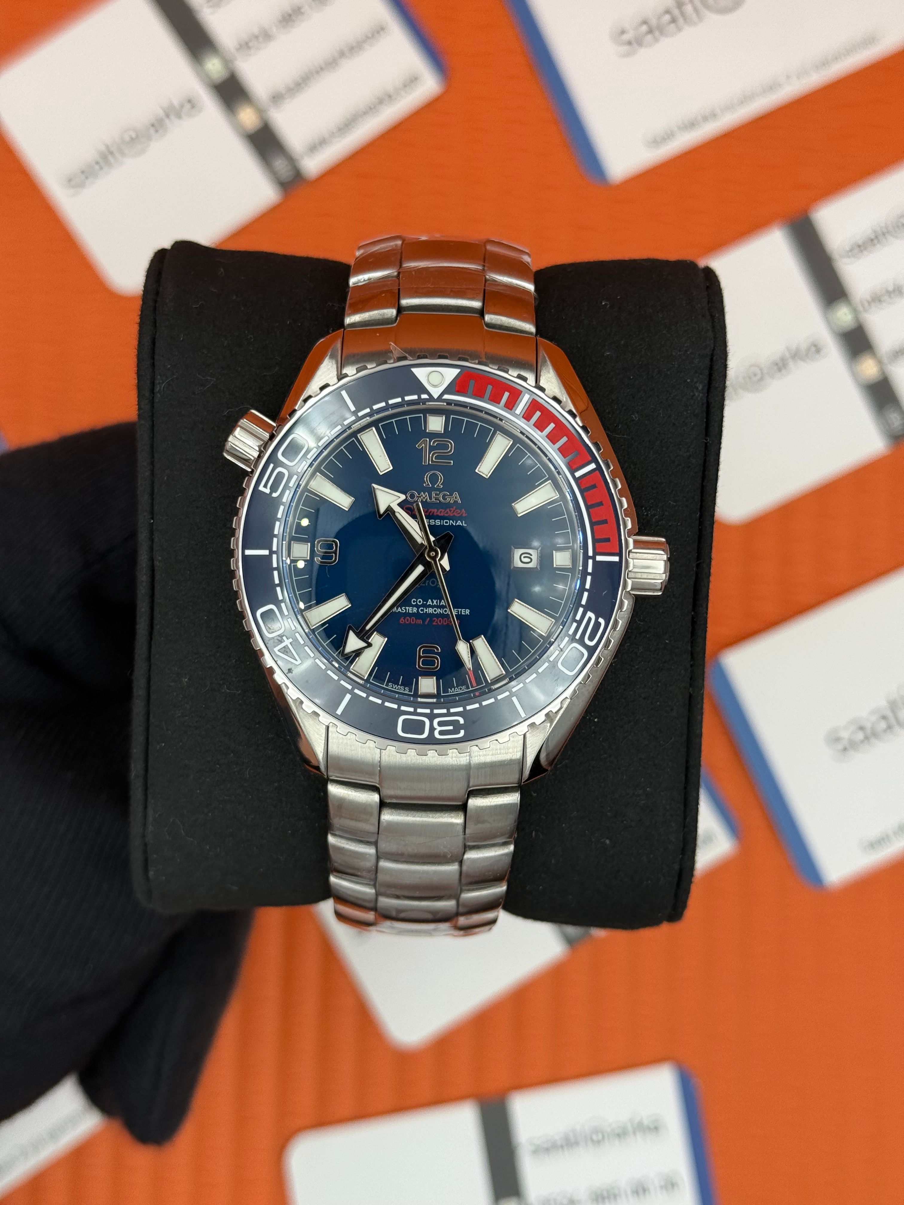 OMEGA SEMASTER CHRONOMETER 600M KIRMIZI LACİVERT BEZEL SİLVER KASA KORDON 