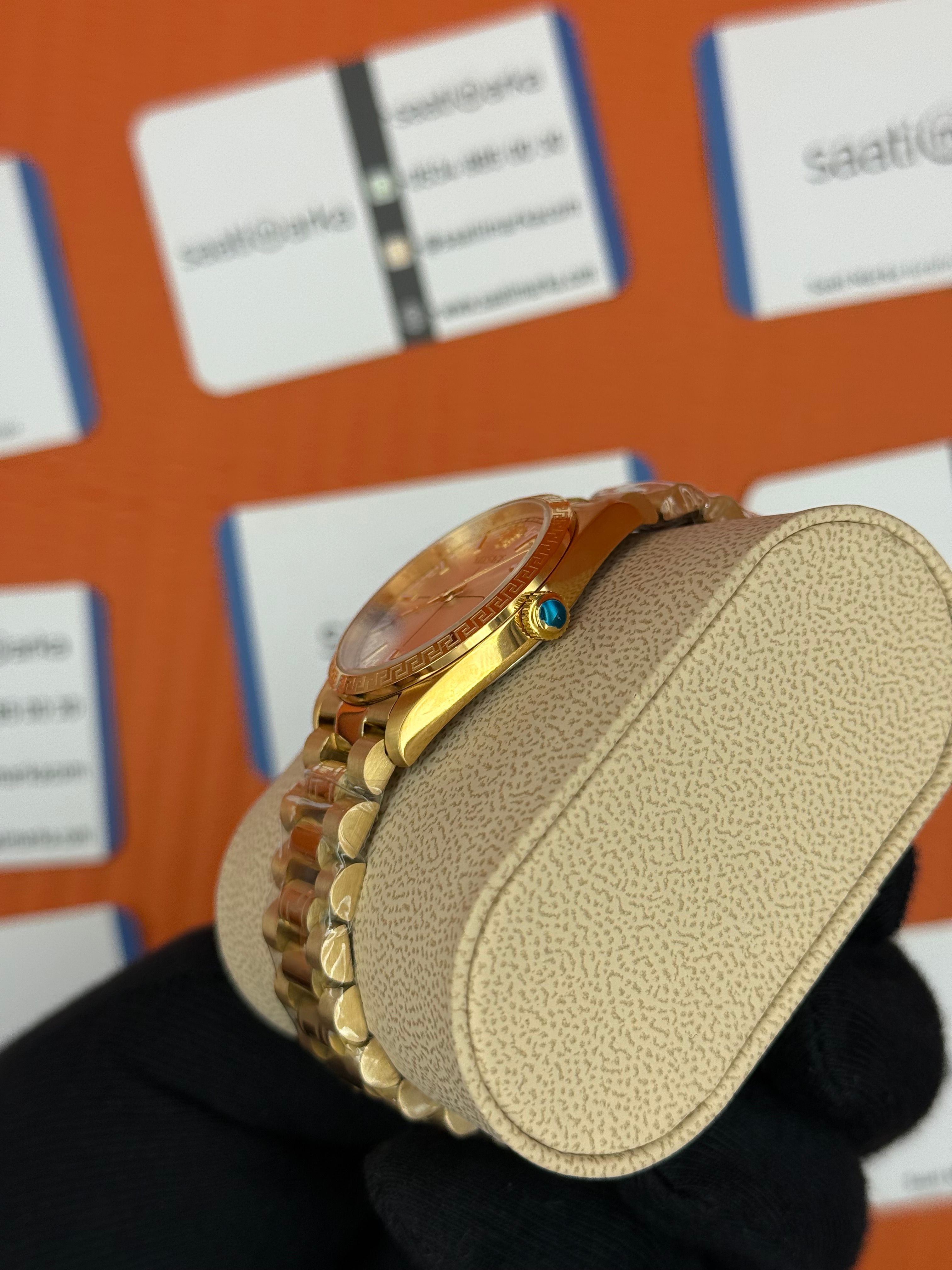 VERSACE beyaz kadran gold kasa kordon kadın kol saati