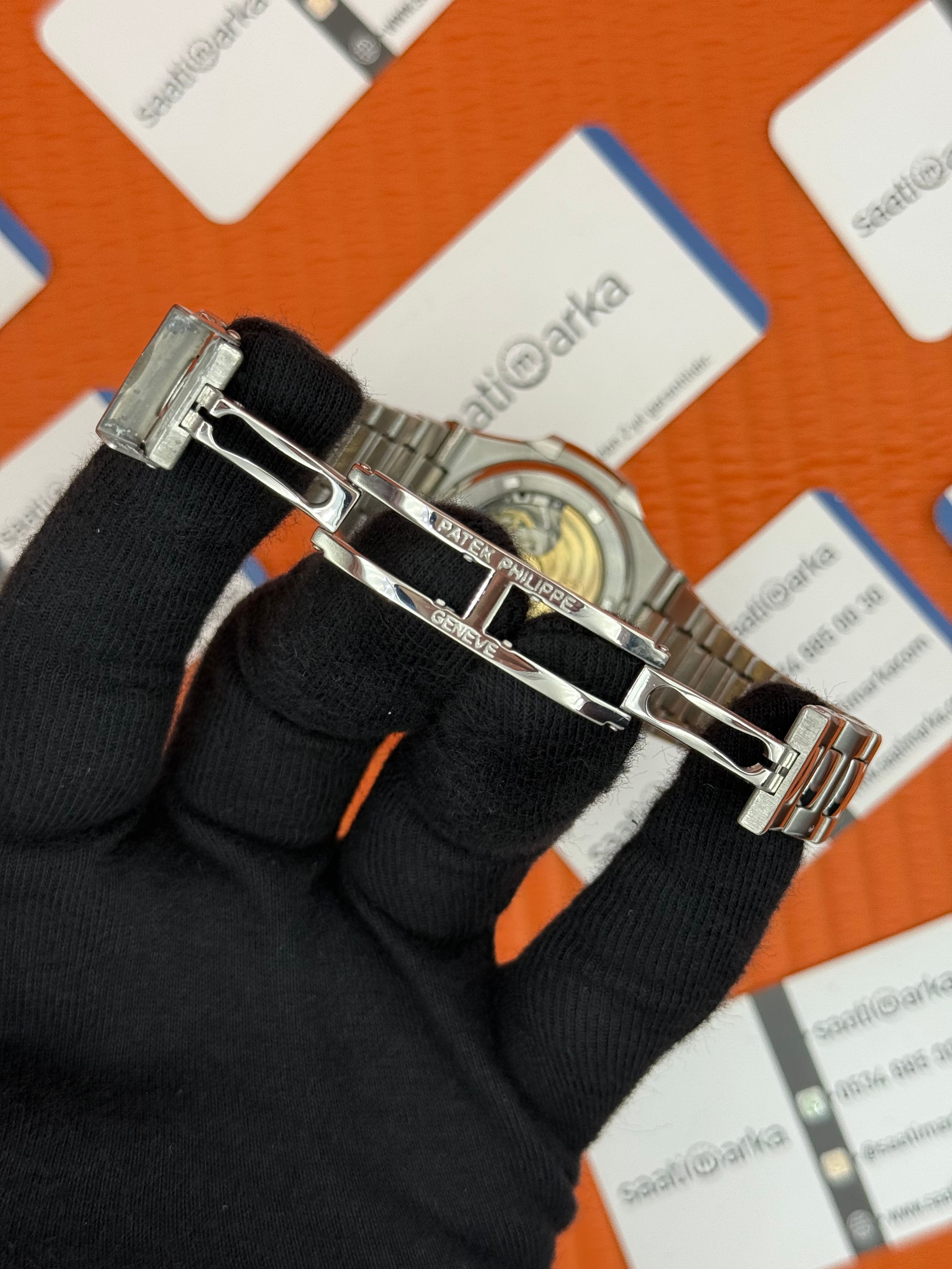 PATEK PHILIPPE NAUTİLUS YEŞİL KADRAN SİLVER KASA-KORDON
