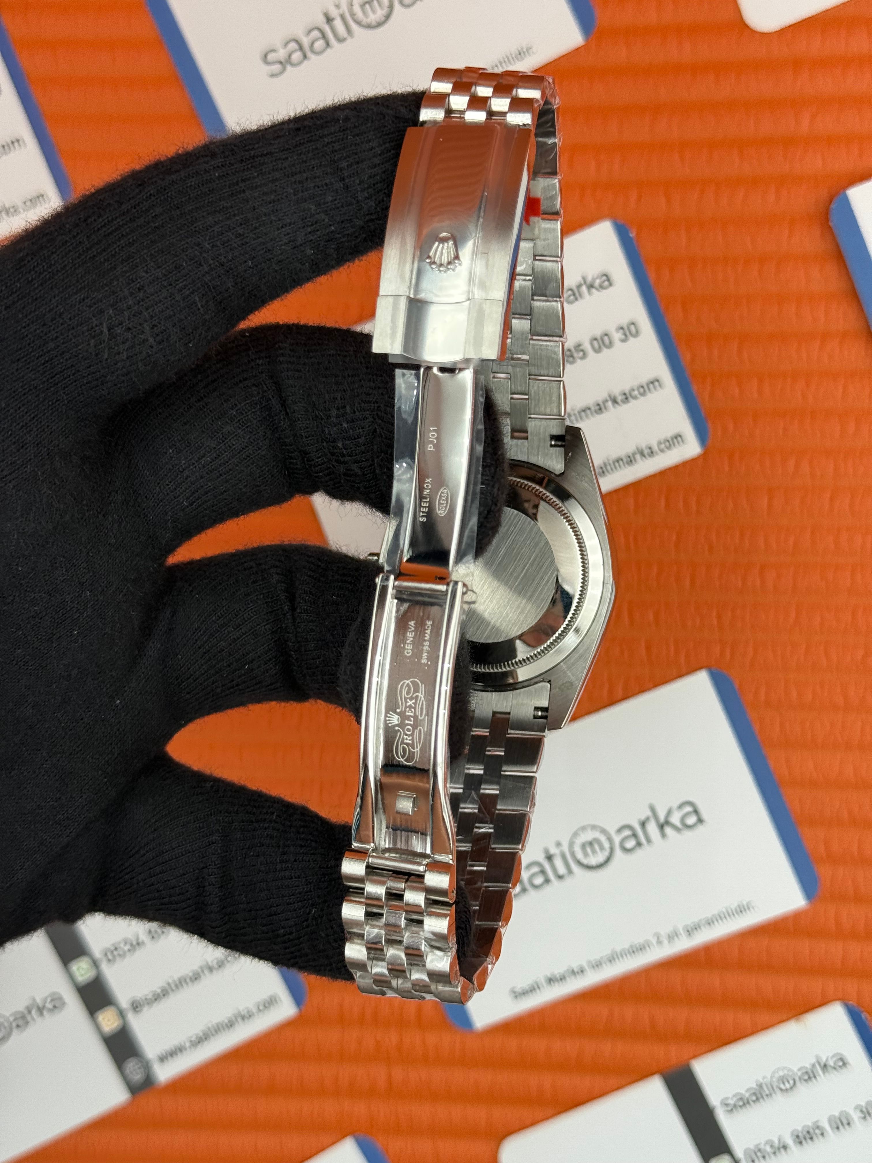 ROLEX Day Date roma rakamlı mavi siyah kadran silver jubilee kordon