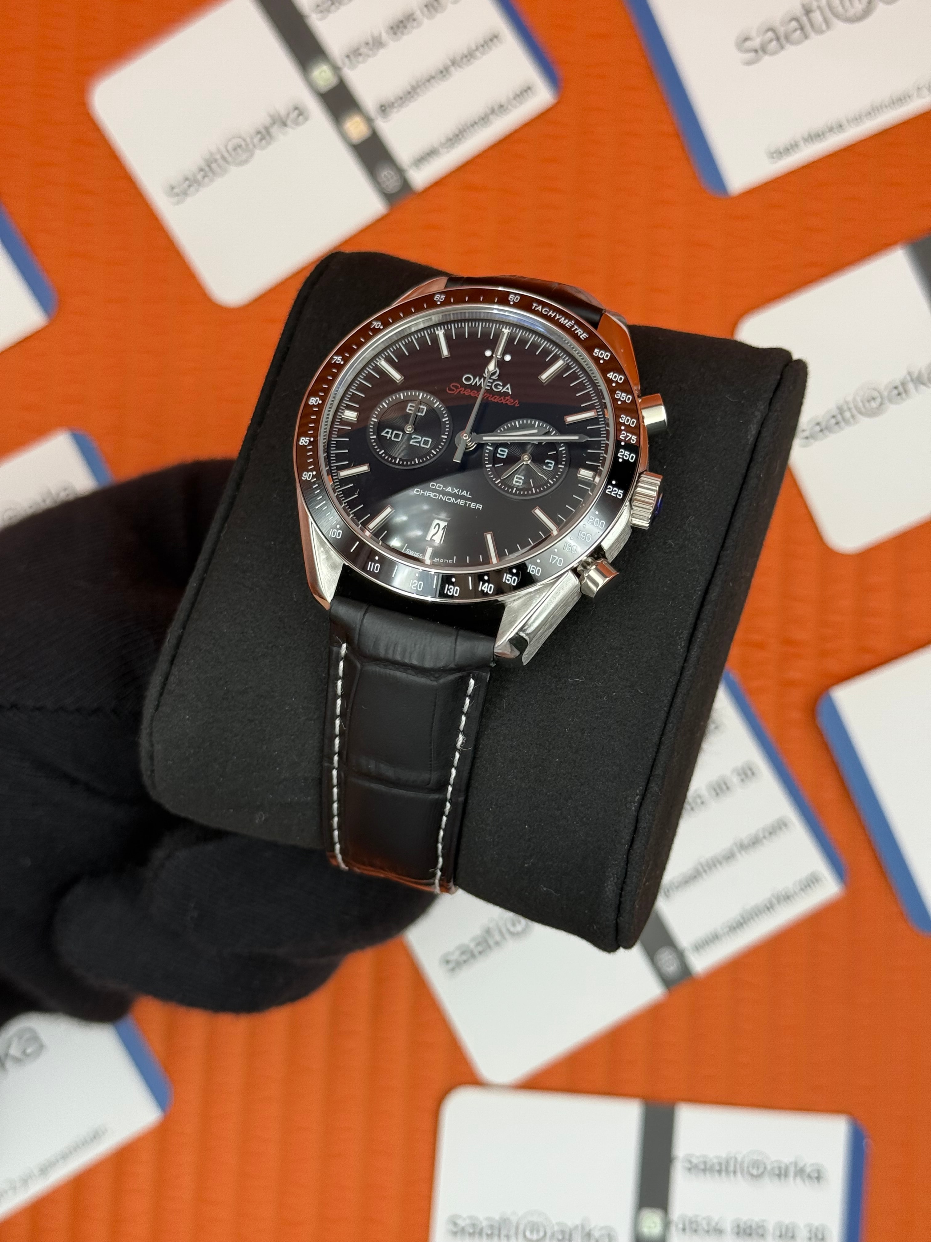 OMEGA SPEEDMASTER SİLVER KASA SİYAH BEZEL SİYAH DERİ KORDON