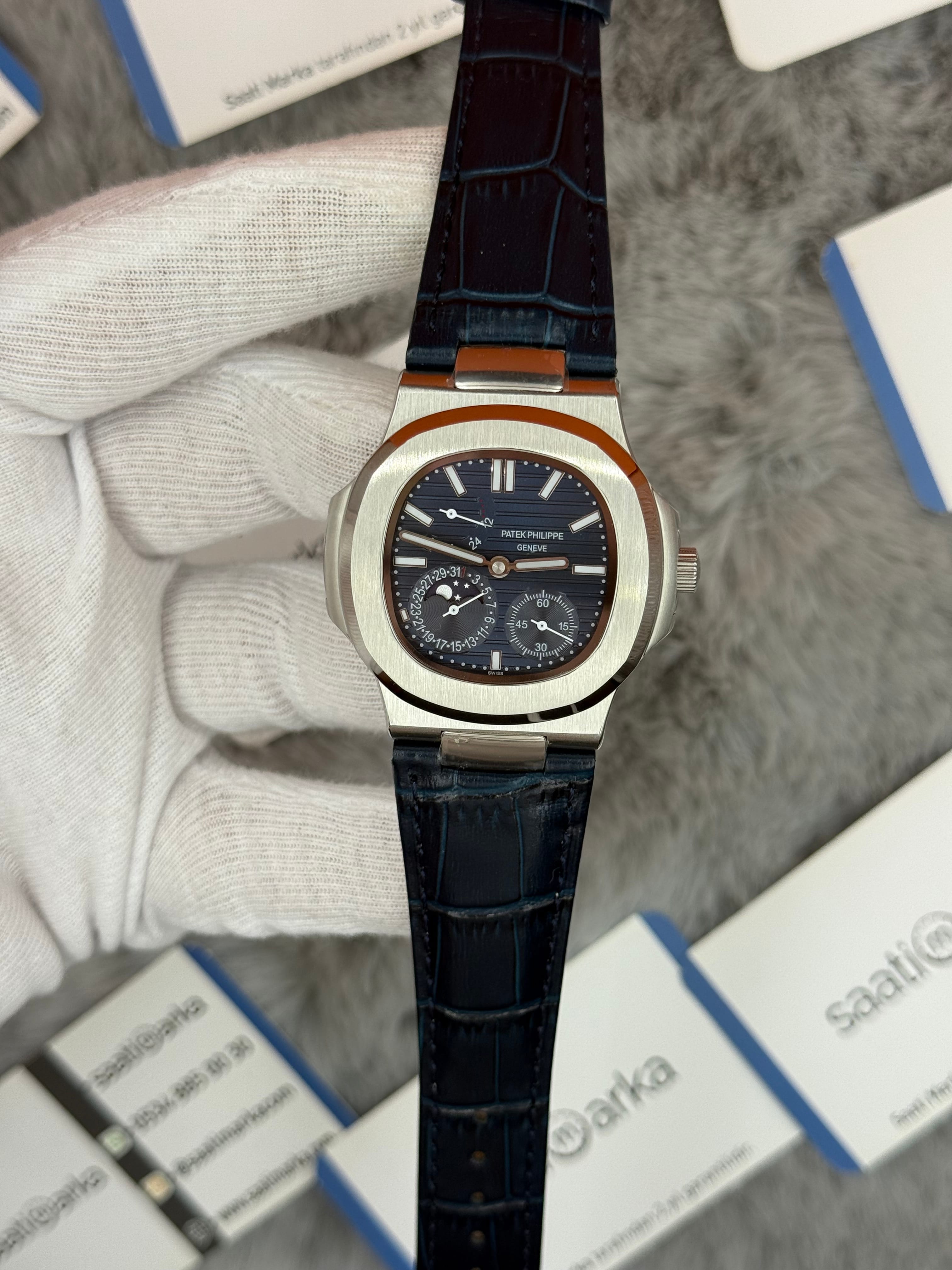 PATEK PHİLİPPE nautilus moontphase 5712 lacivert kadran lacivert deri kordon silver kasa 40mm erkek kol saati