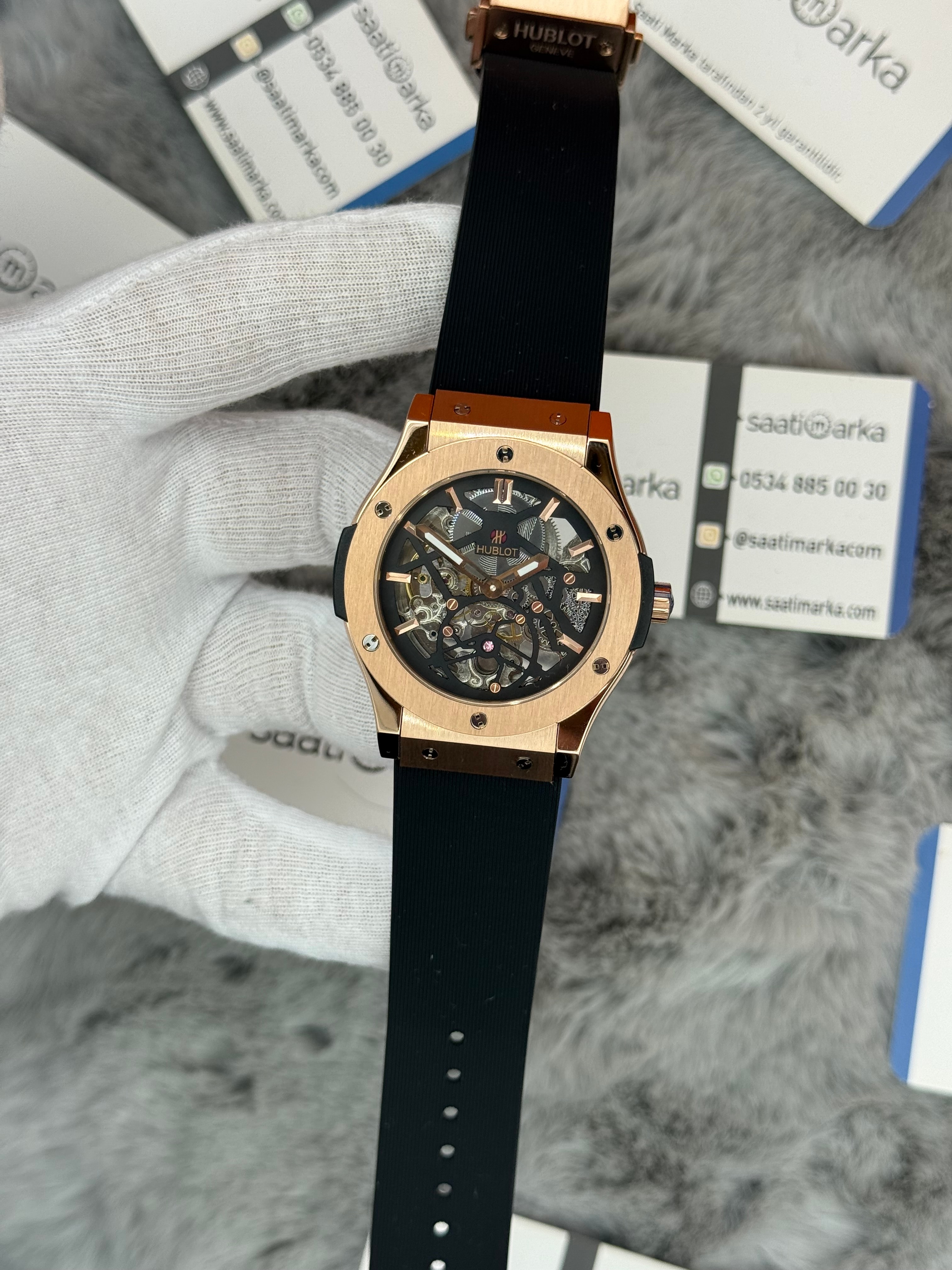 HUBLOT big bang tourbillon 41mm rose kasa siyah kauçuk kordon erkek kol saati