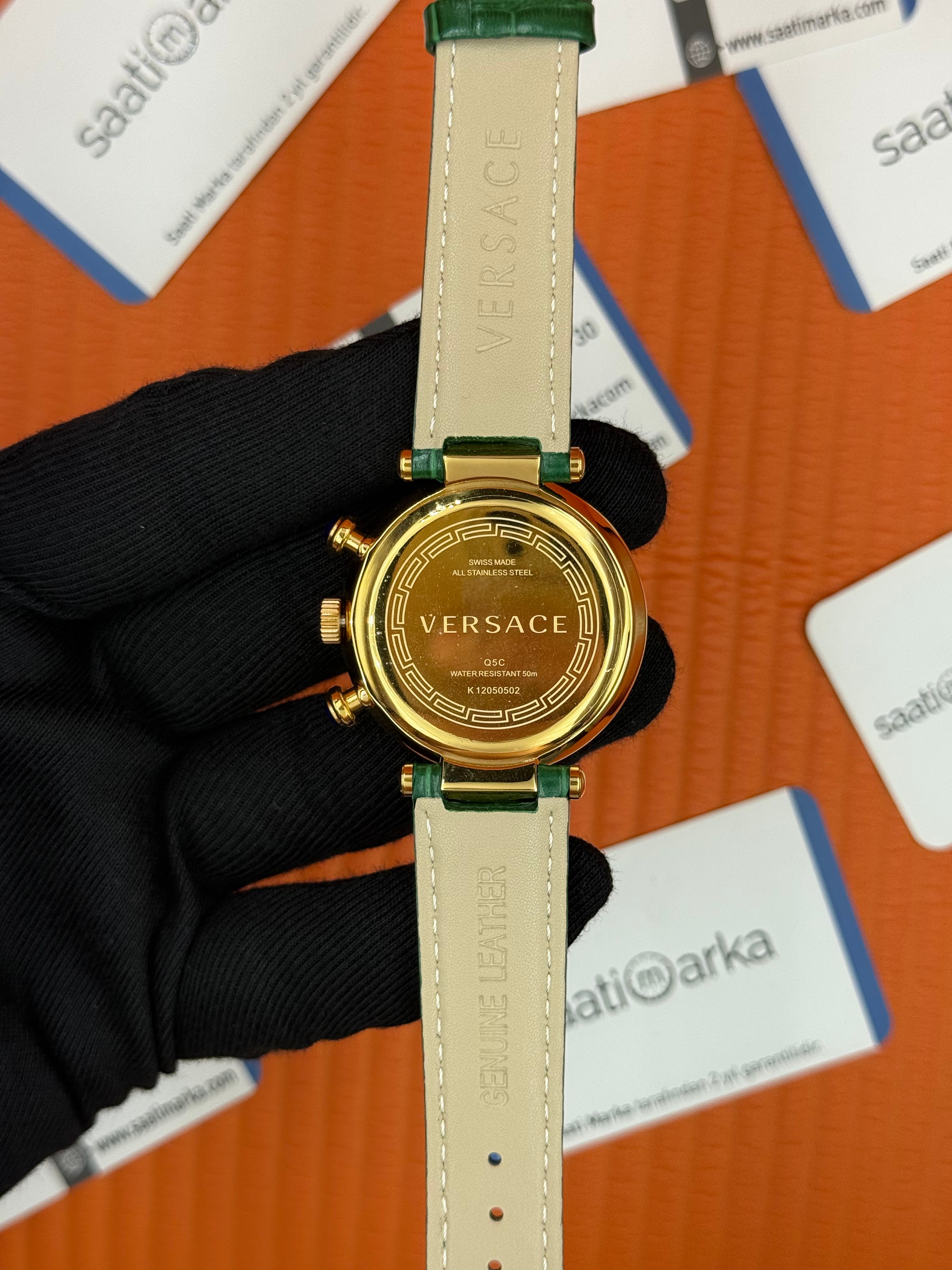 VERSACE taşlı bezel yeşil kadran yeşil deri kordon gold kasa kadın kol saati