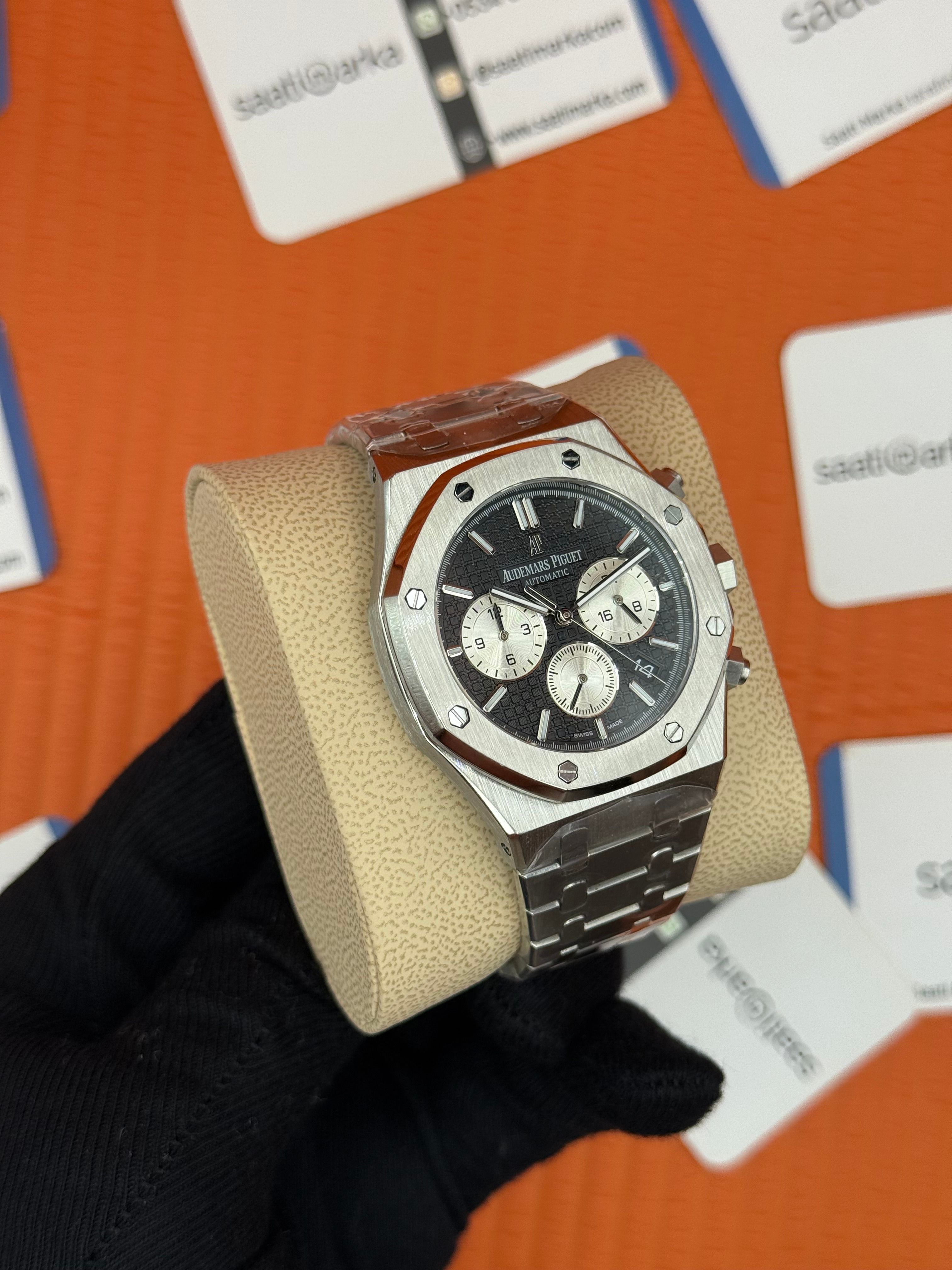 AUDEMARS PİGUET ROYAL OAK SİLVER KASA KORDON SİYAH KADRAN 