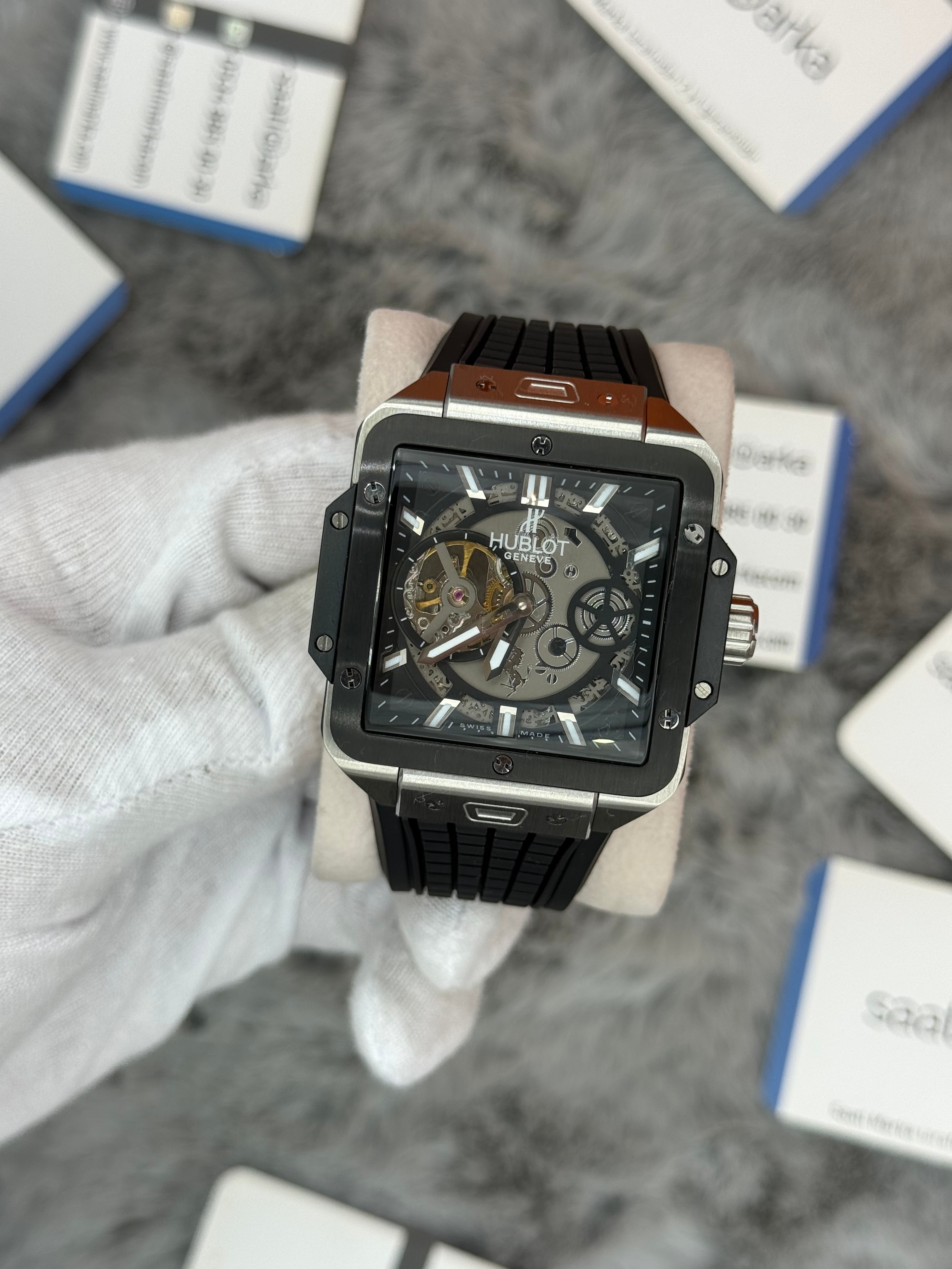 HUBLOT square bang tourbillon 42mm silver kasa siyah kauçuk kordon erkek kol saati