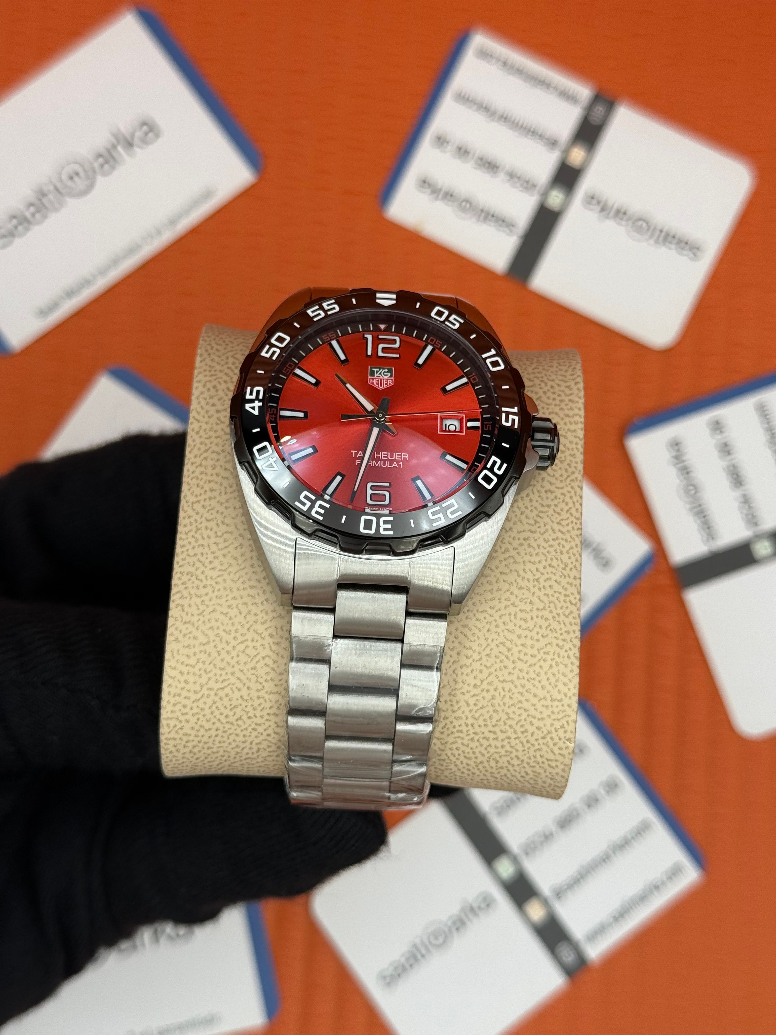 TAGHEUER FORMULA KIRMIZI KADRAN SİYAH BEZEL ÇELİK KASA KORDON 