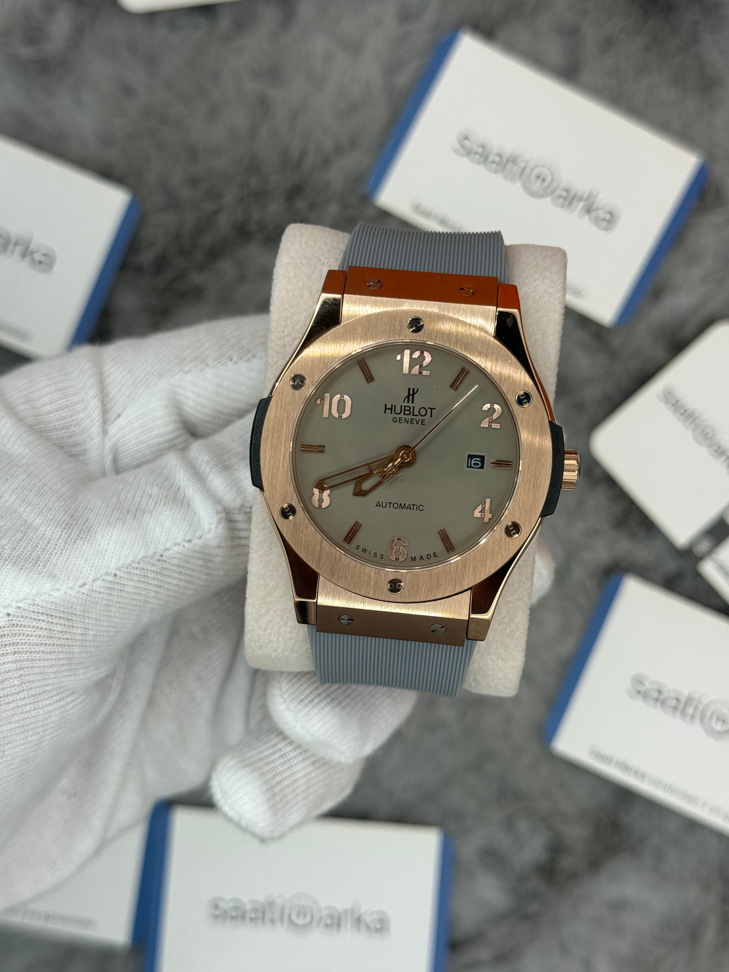 HUBLOT vendome 41mm rose kasa gri kadran gri kauçuk kordon erkek kol saati