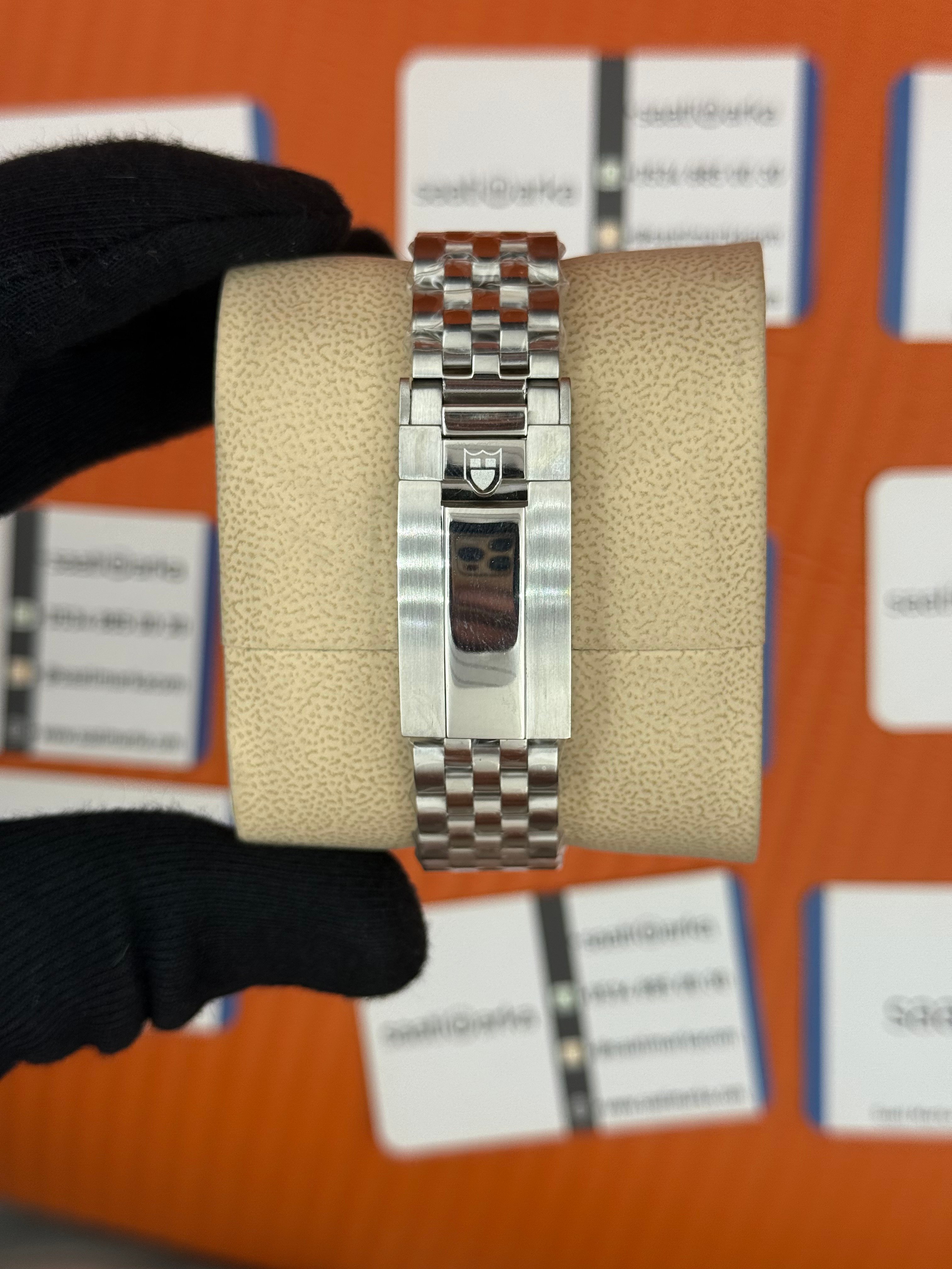 TUDOR black bay siyah kadran silver jubilee kordon 41mm erkek kol saati