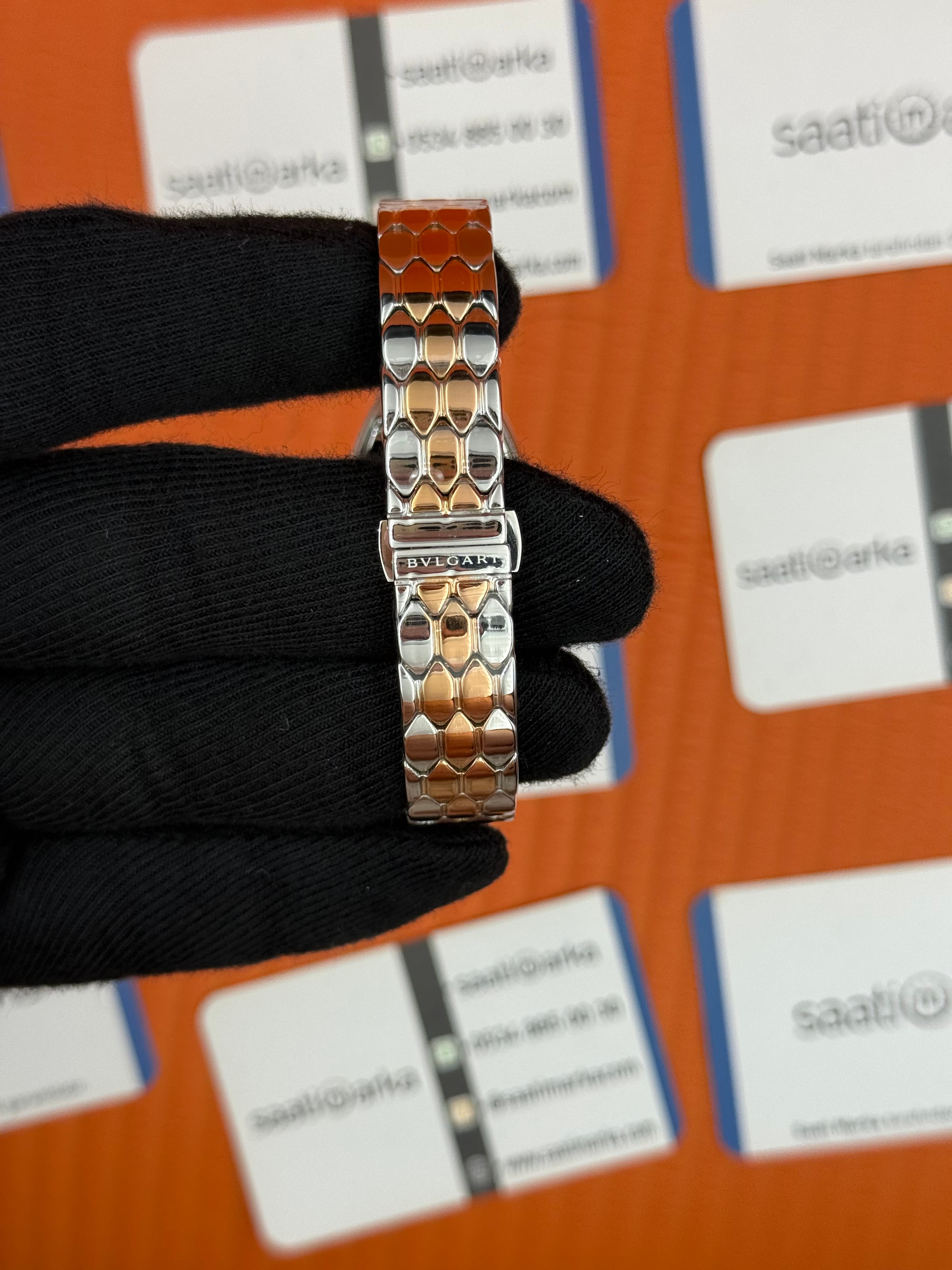 BVLGARİ serpenti seduttori taşlı bezel yeşil kadran rose kasa kordon kadın kol saati