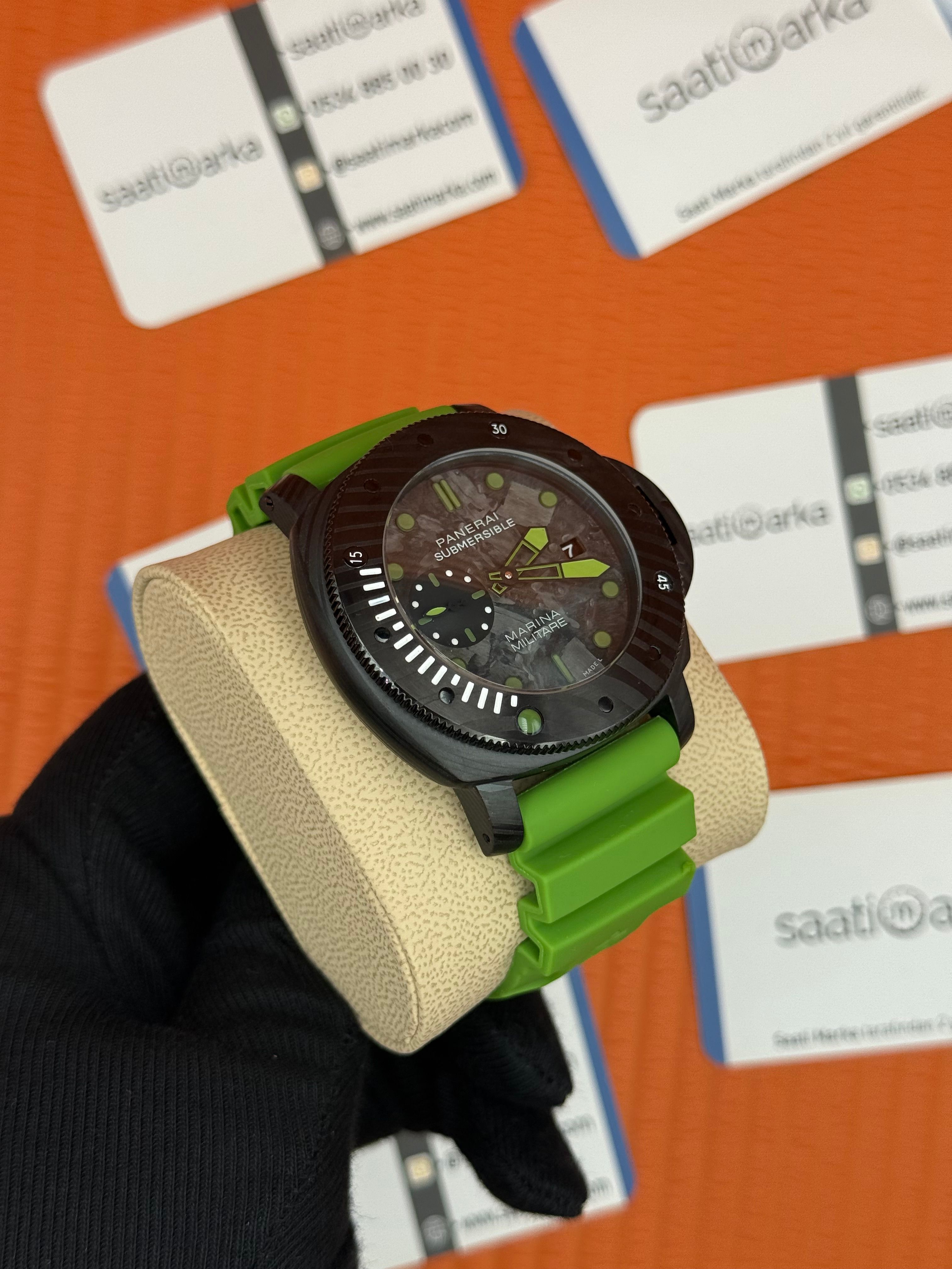 PANERAI submersible marina yeşil kordon siyah carbon kasa automatic makina