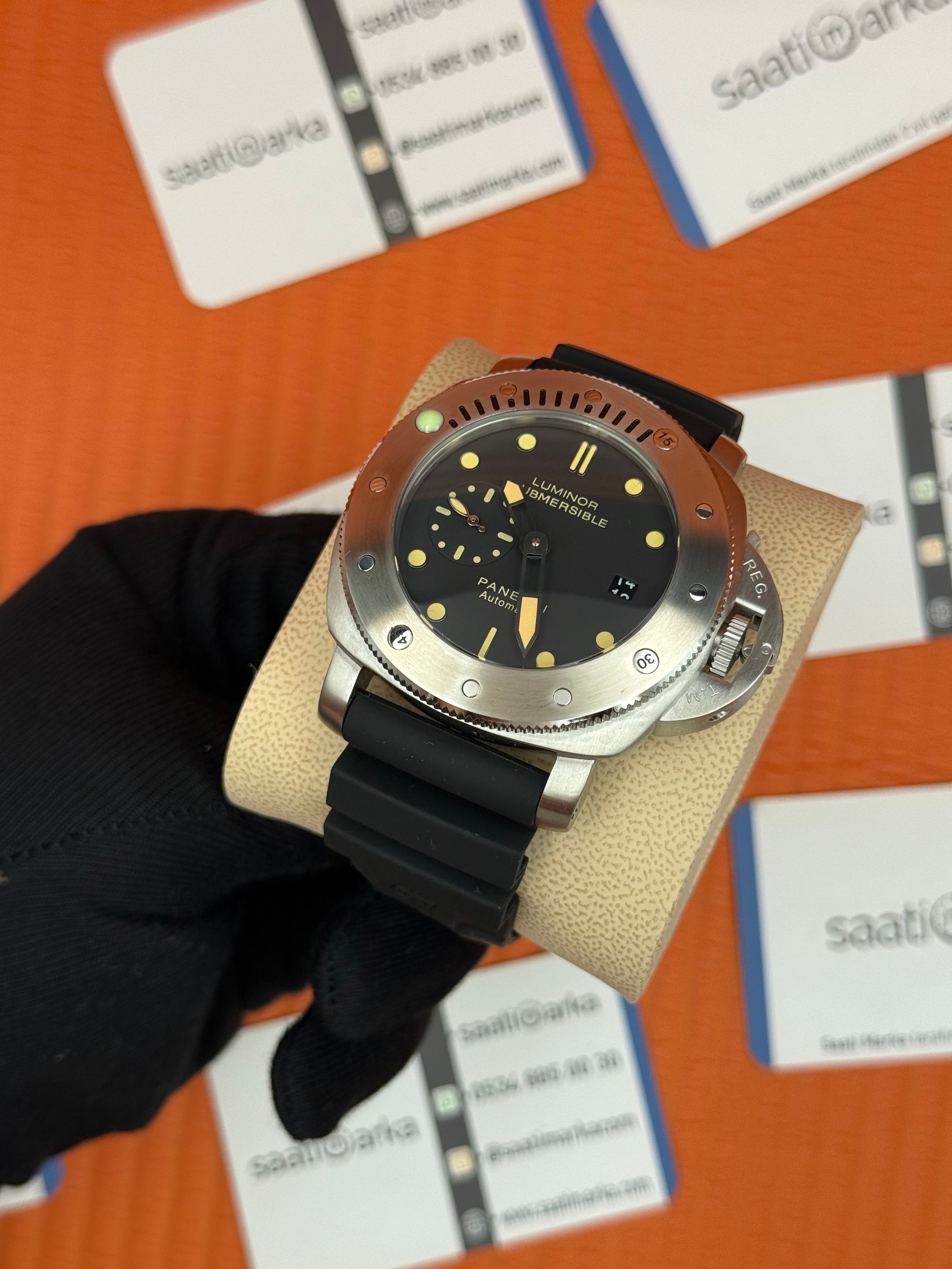 PANERAI submersible automatic siyah kadran siyah kauçuk kordon silver kasa
