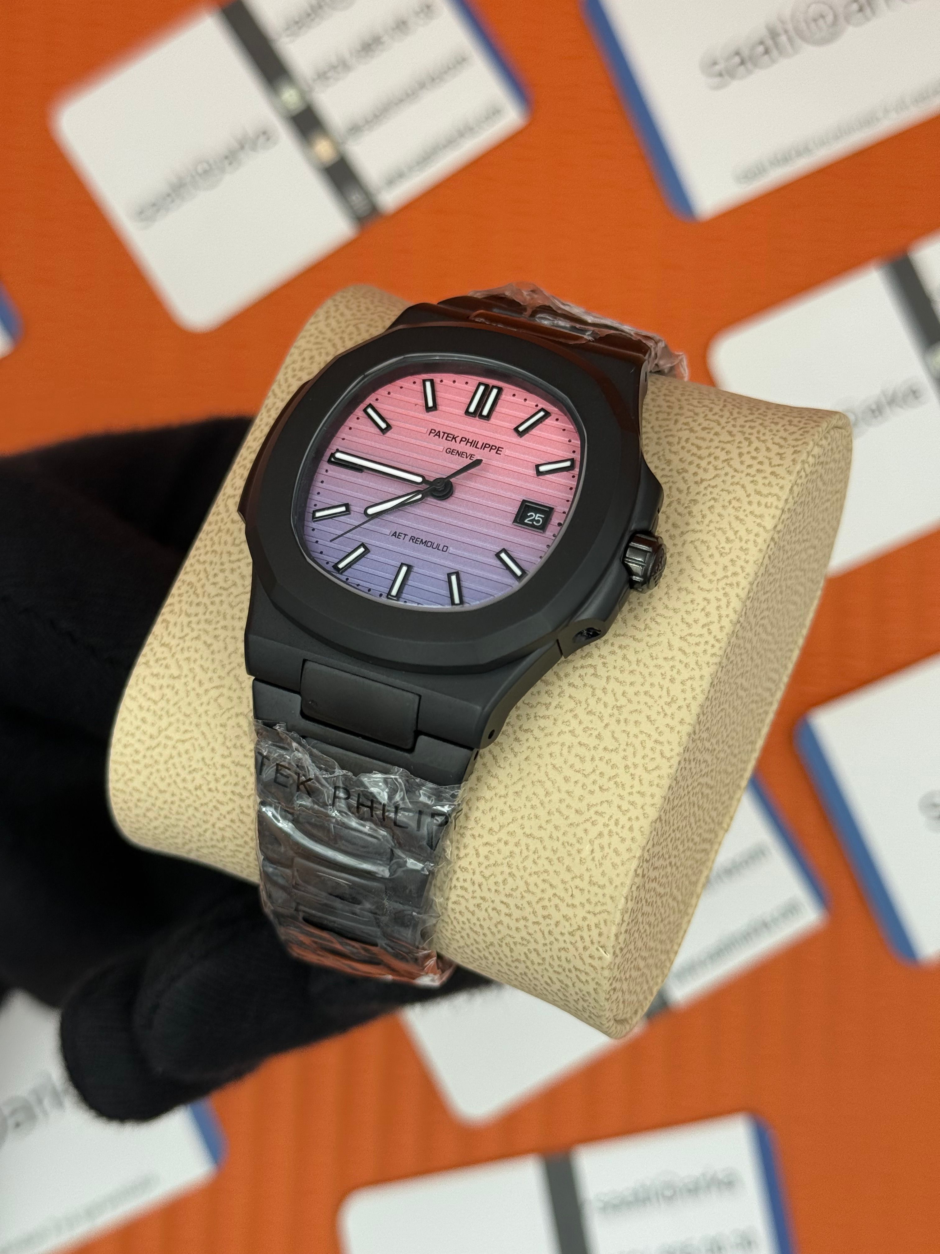 PATEK PHILIPPE NAUTLİUS SUNRİSE SİYAH KORDON-KASA